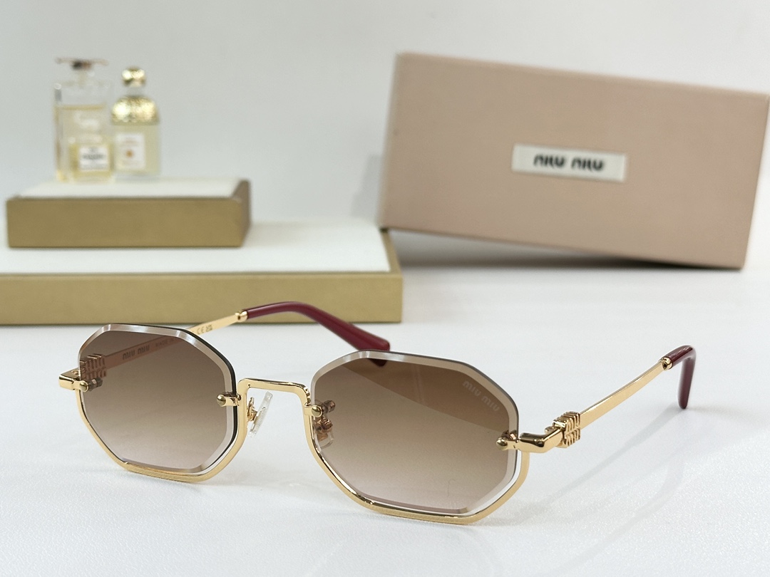 。 MIU MI*MODEL:MU 1747SSIZE：52口23-145