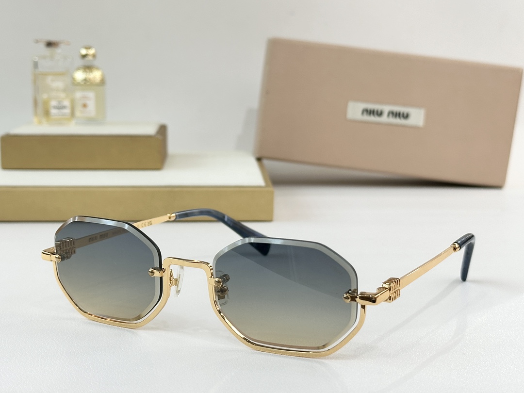 。 MIU MI*MODEL:MU 1747SSIZE：52口23-145