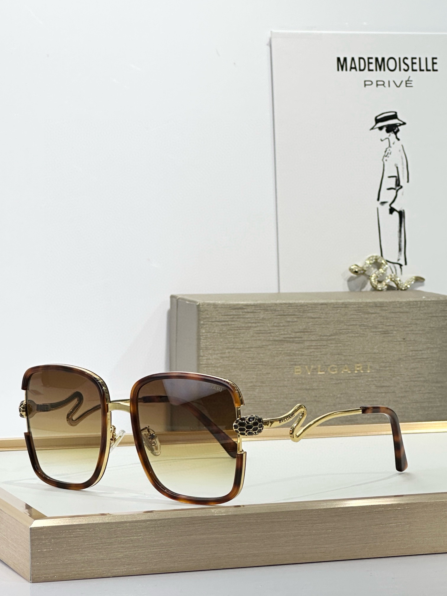 BVLGARIMOD：BV8880Size：57口20 142