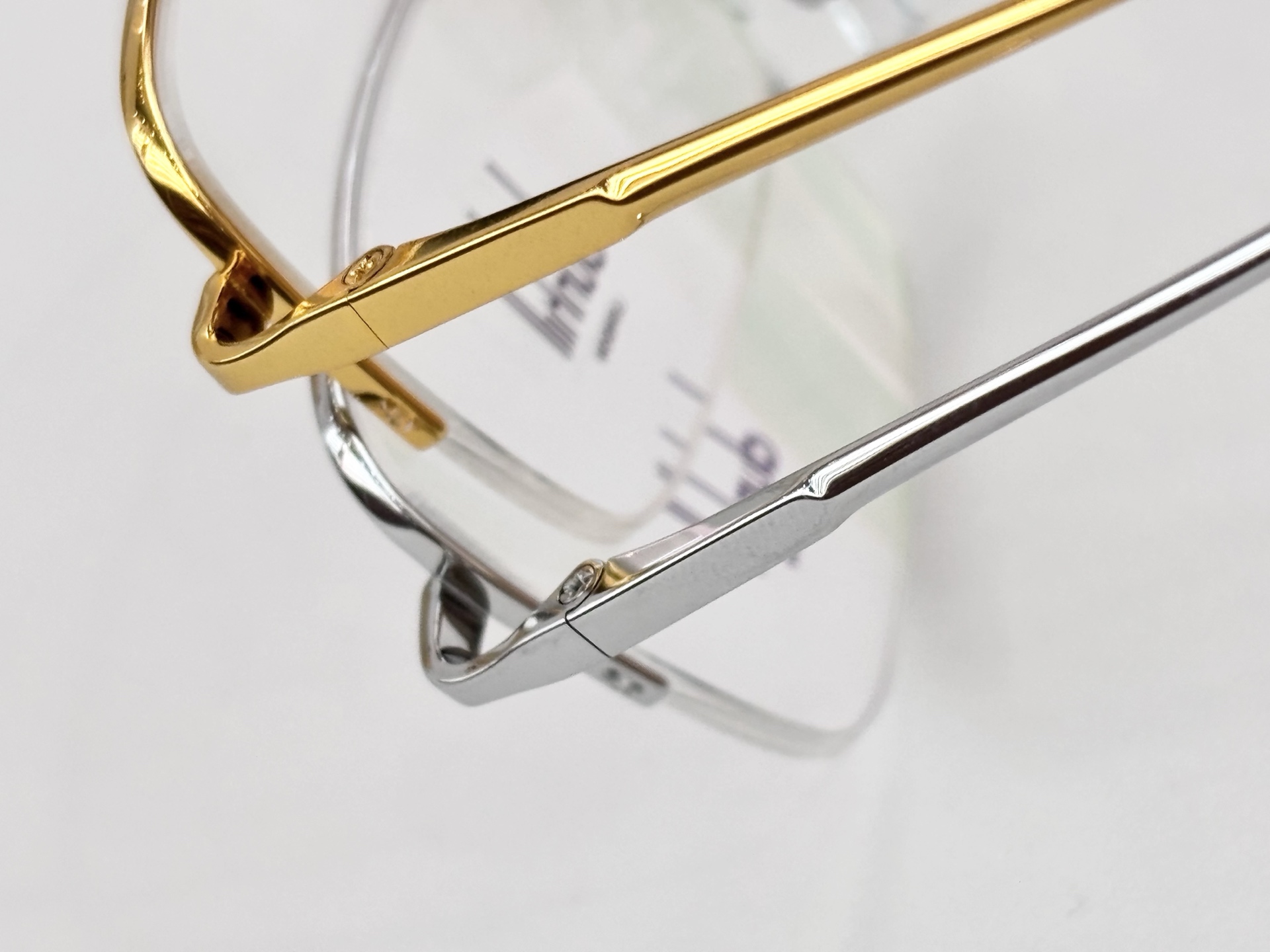 DUNHIL*登*喜路TITANIUMMODEL：61971SIZE：55口17-143