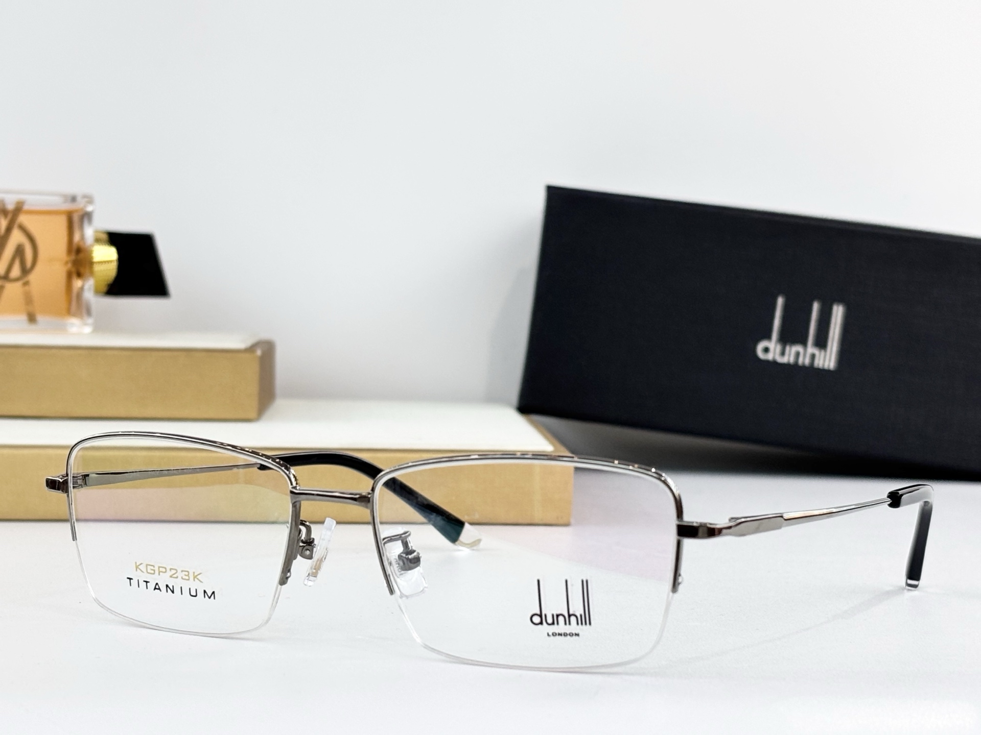 DUNHIL*登*喜路TITANIUMMODEL：61971SIZE：55口17-143