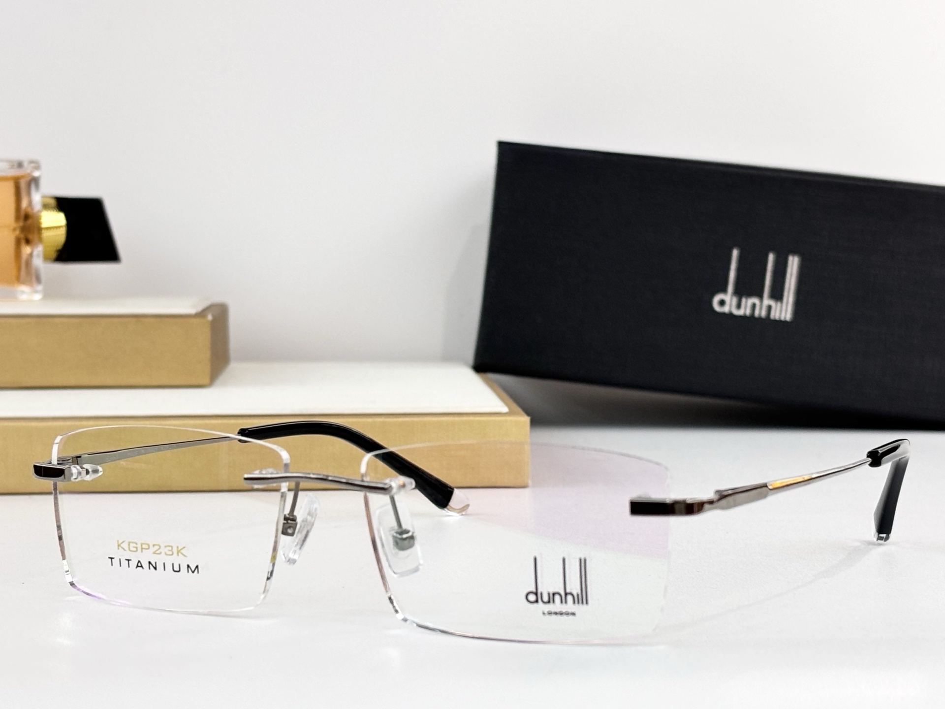 DUNHIL*登*喜路TITANIUMMODEL：61972SIZE：55口17-143