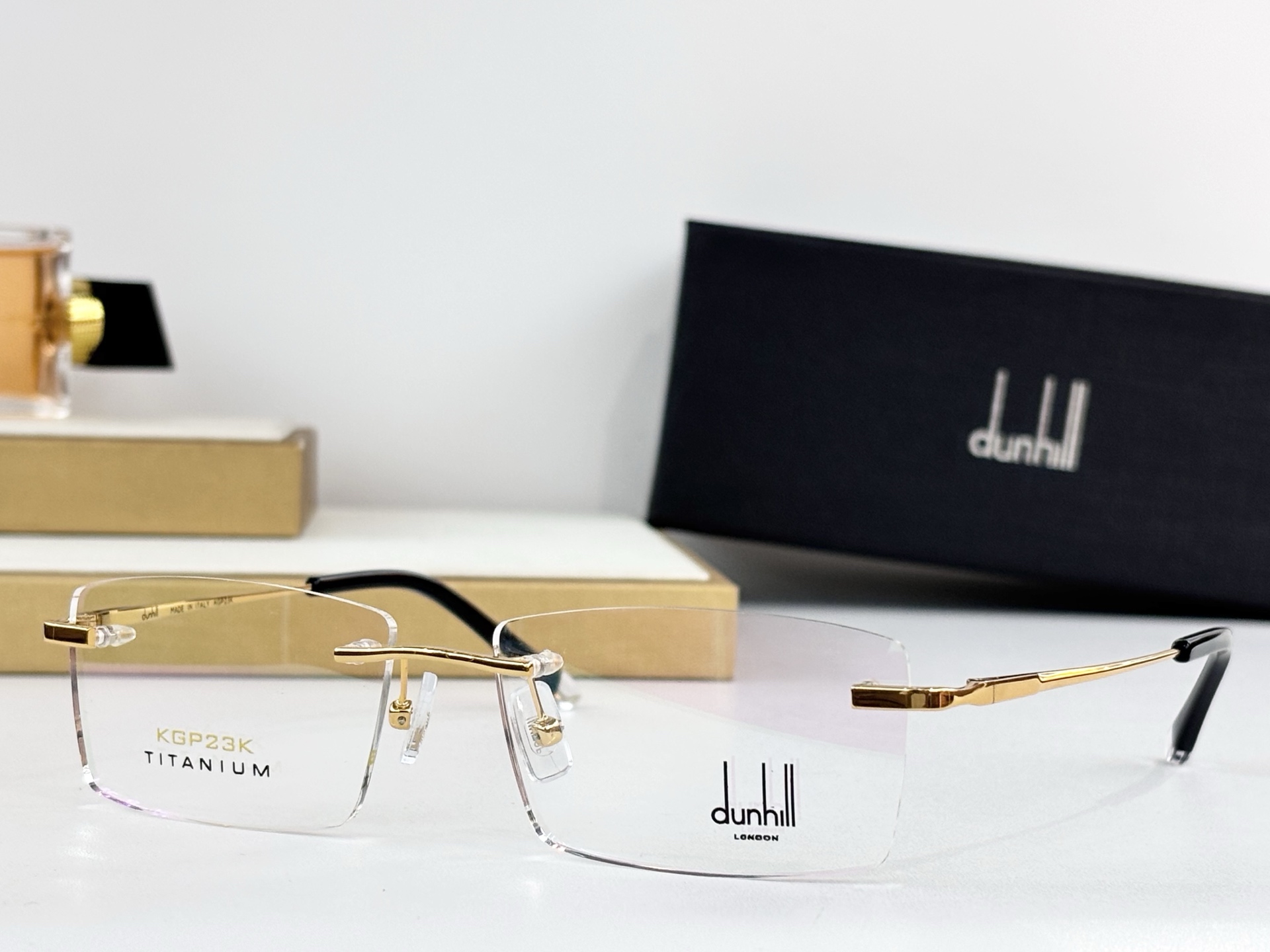 DUNHIL*登*喜路TITANIUMMODEL：61972SIZE：55口17-143