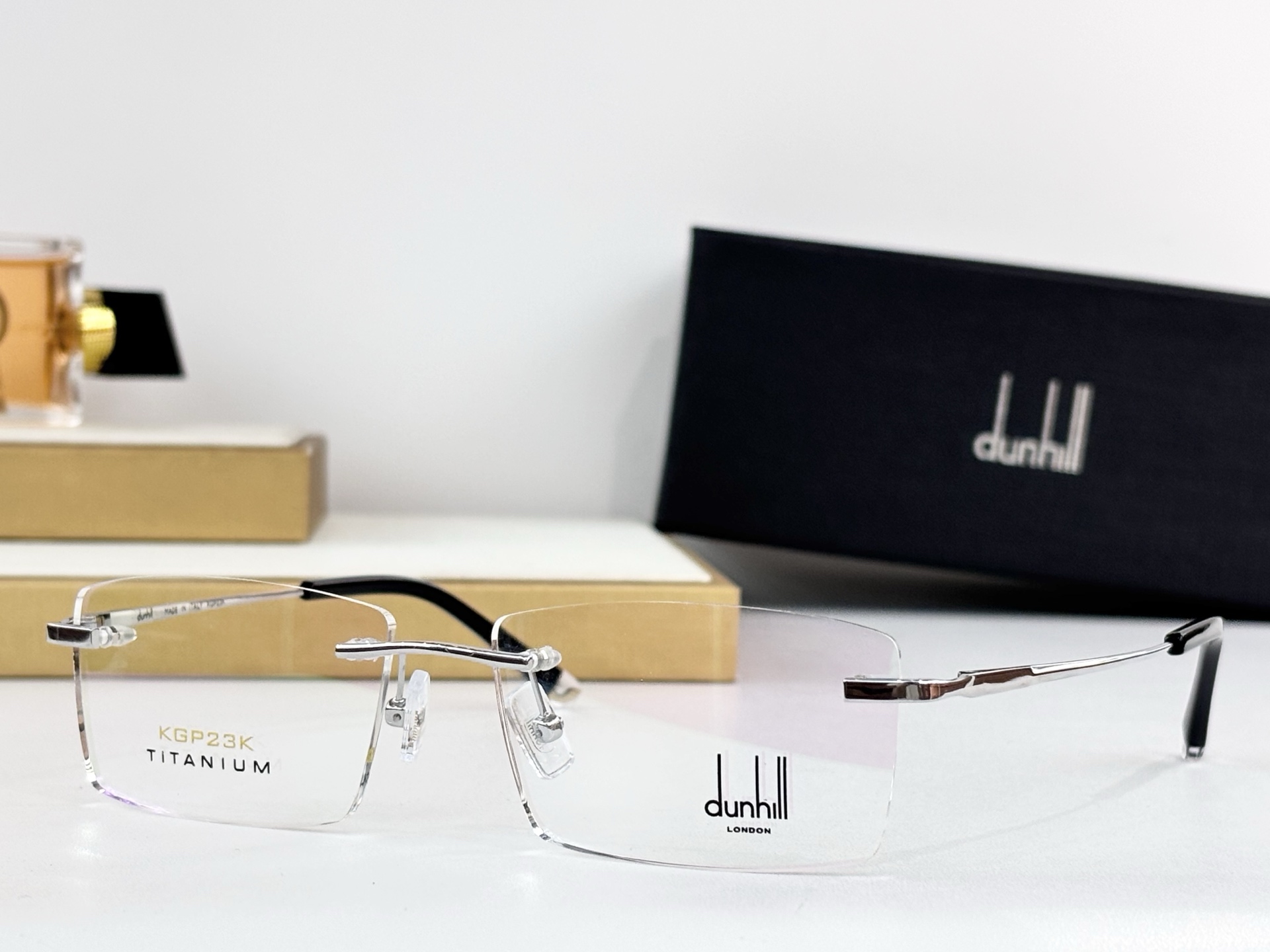 DUNHIL*登*喜路TITANIUMMODEL：61972SIZE：55口17-143