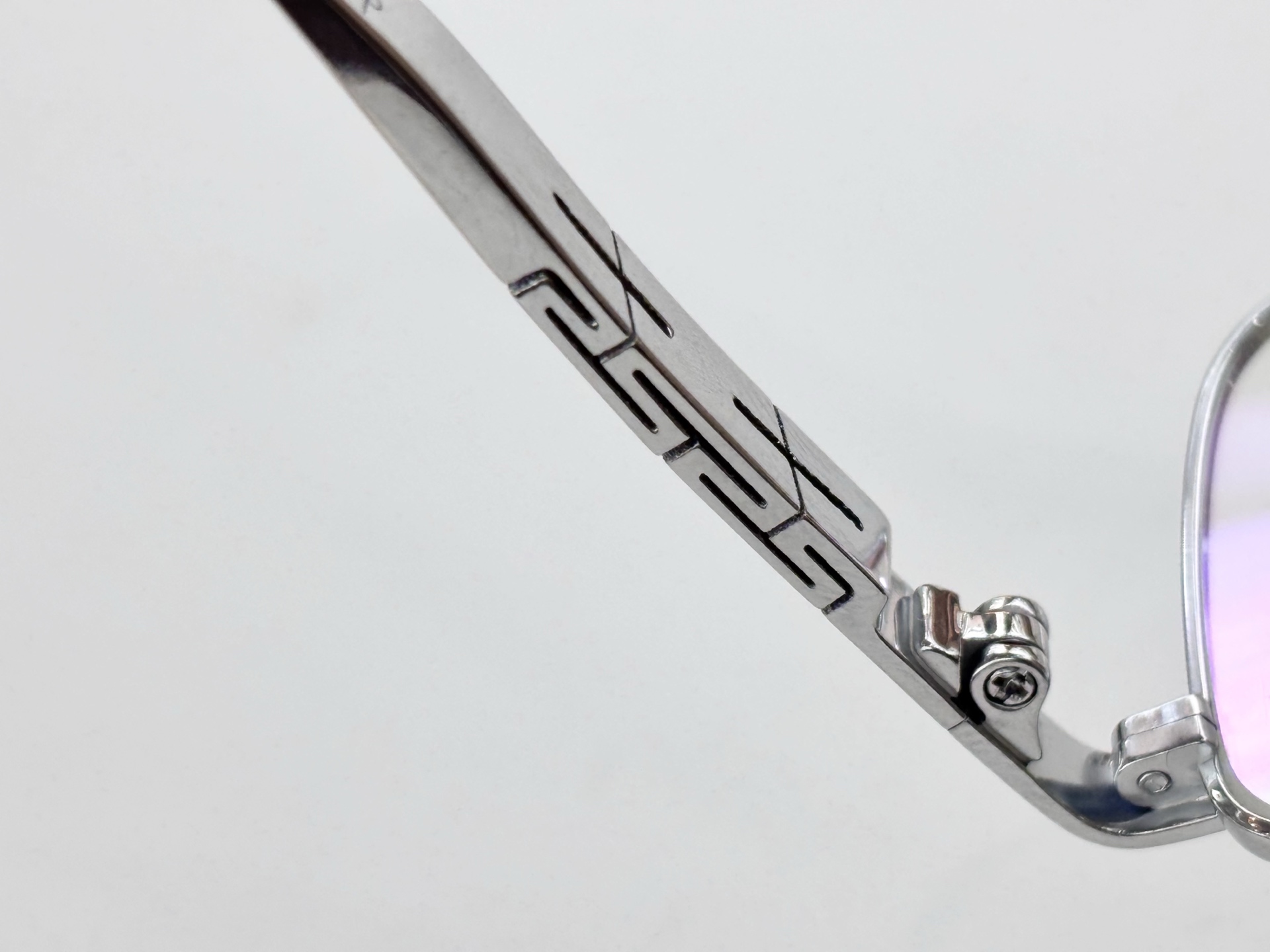 DUNHIL*登*喜路TITANIUMMODEL：61909SIZE：55口17-143