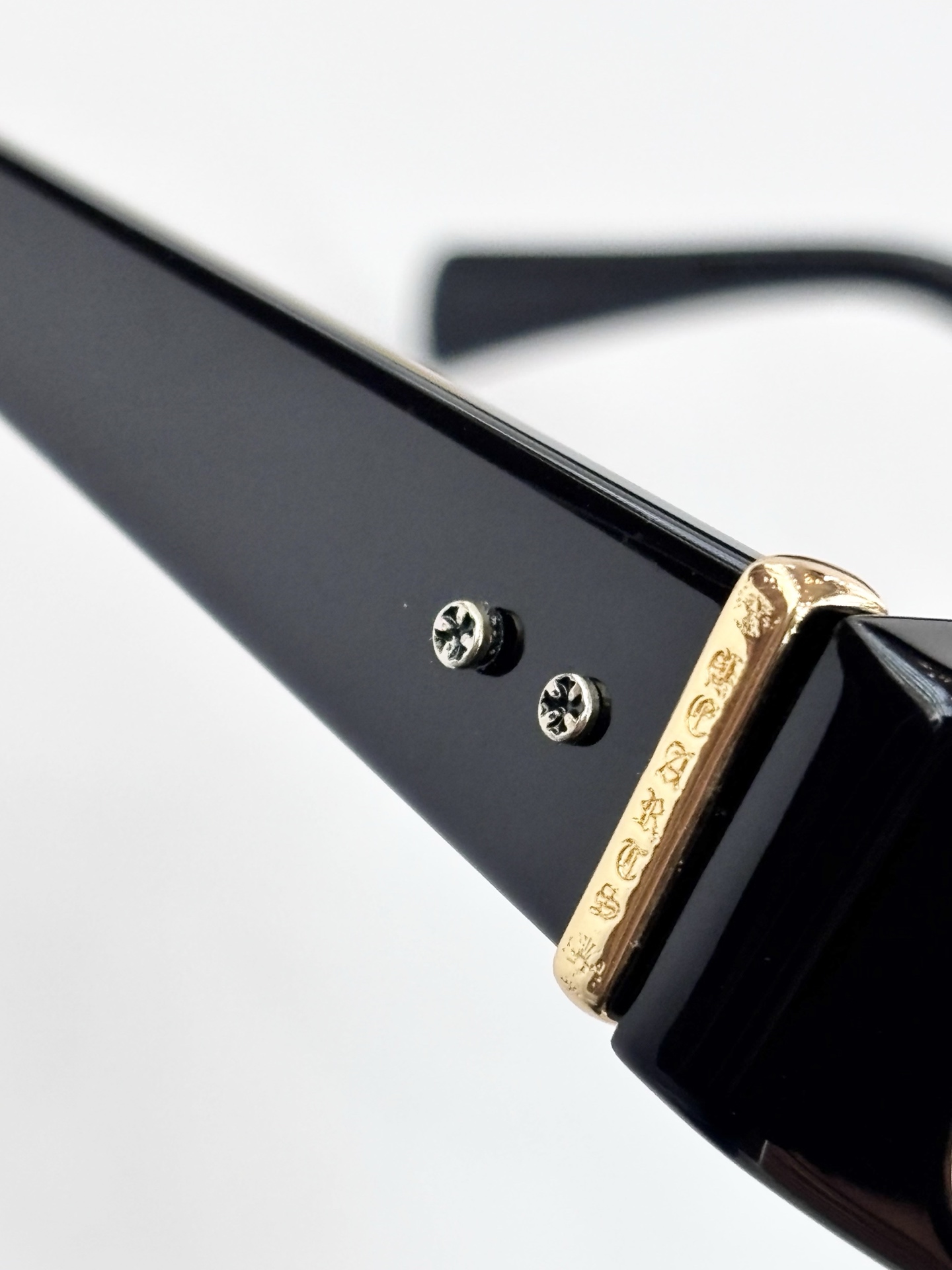 𝘾𝙝𝙧𝙤𝙢𝙚 𝙃𝙚𝙖𝙧𝙩𝙨Mod：LORD’NSize：52口17-148手工打磨抛光立体logo彰显品