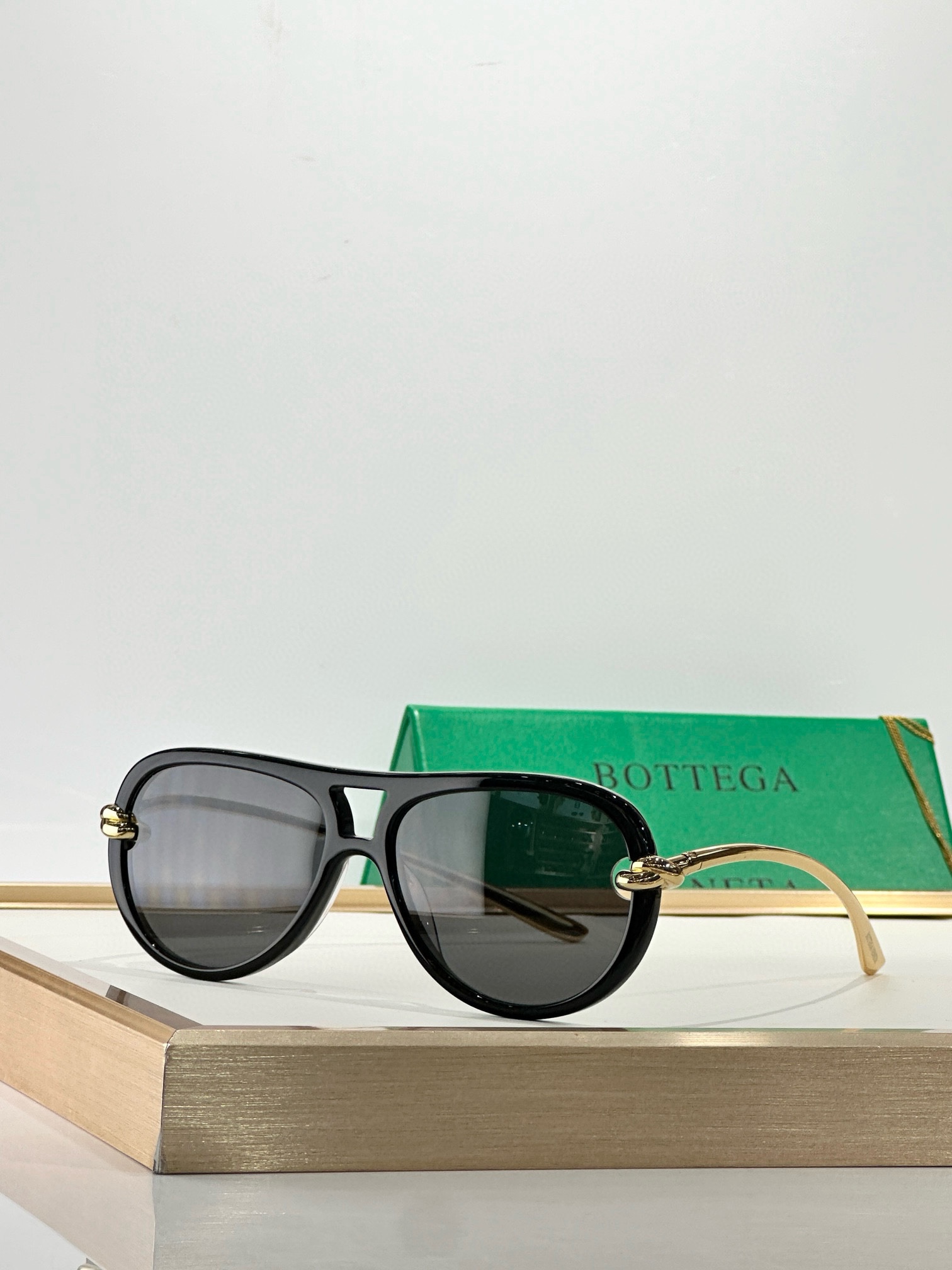 BOTTEGA VENET*MODEL：BV1418SSIZE：58口15-145