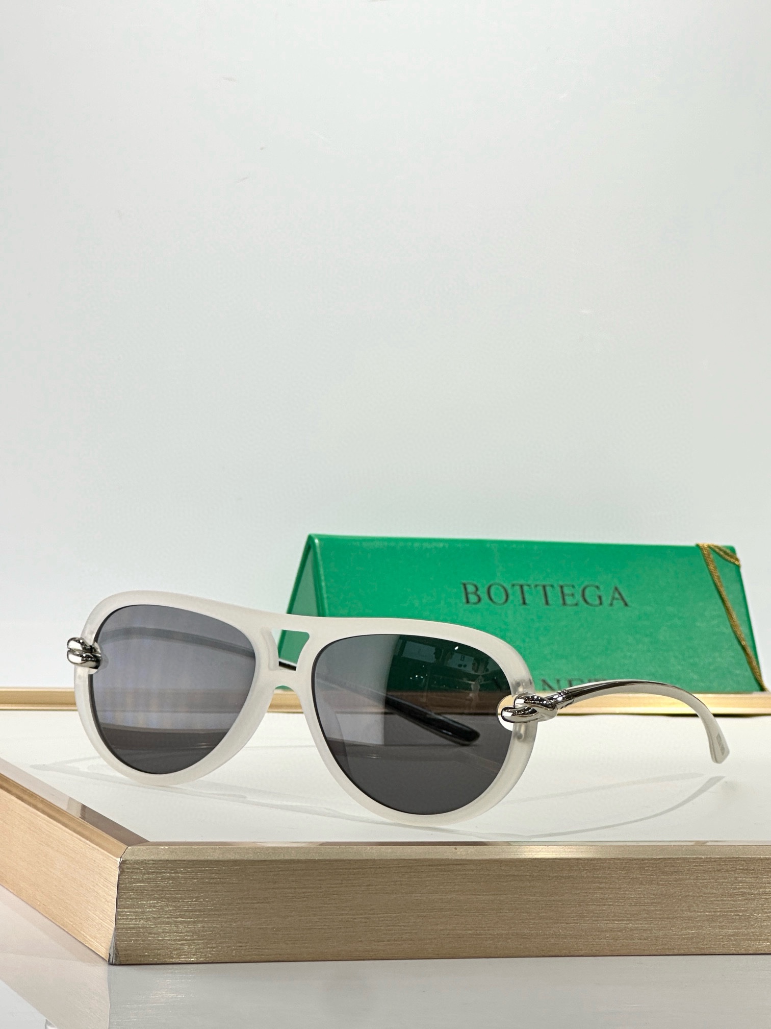 BOTTEGA VENET*MODEL：BV1418SSIZE：58口15-145