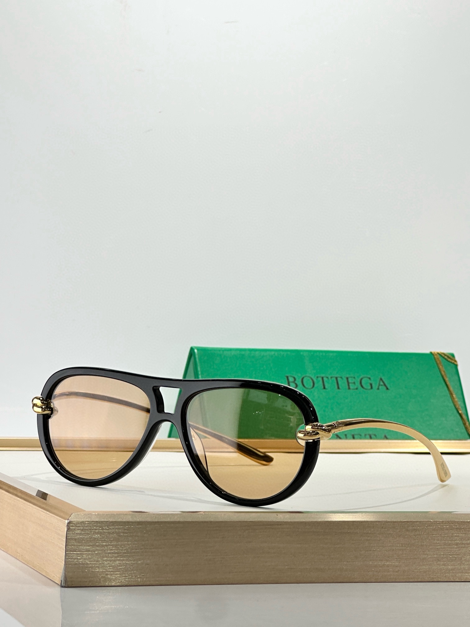 BOTTEGA VENET*MODEL：BV1418SSIZE：58口15-145