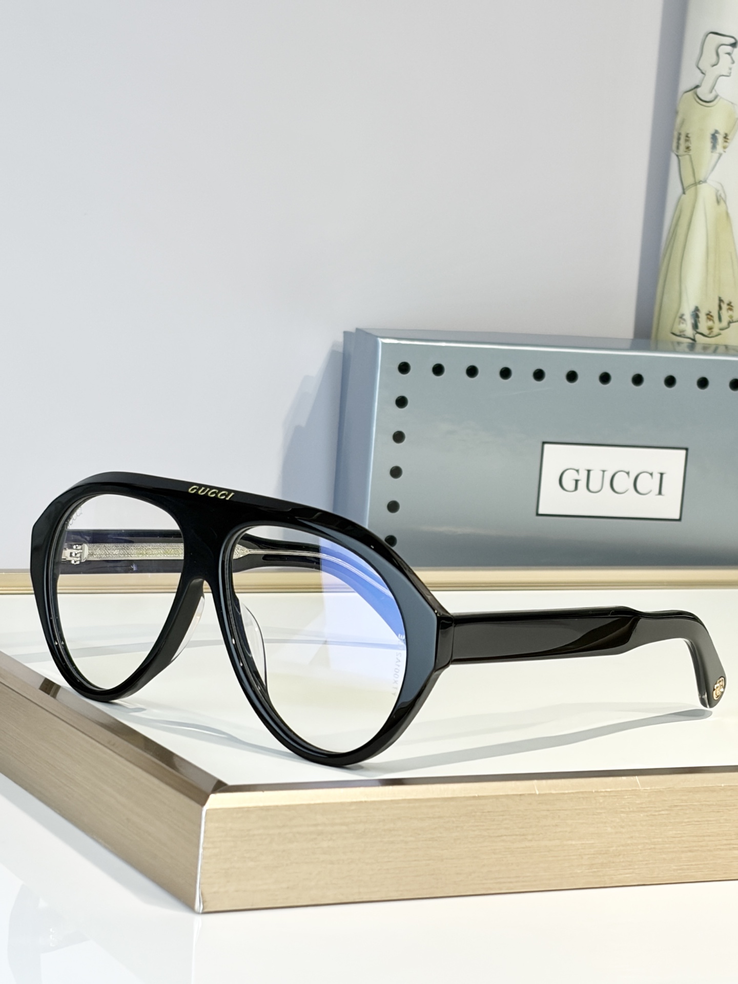 Gucci GUCC*