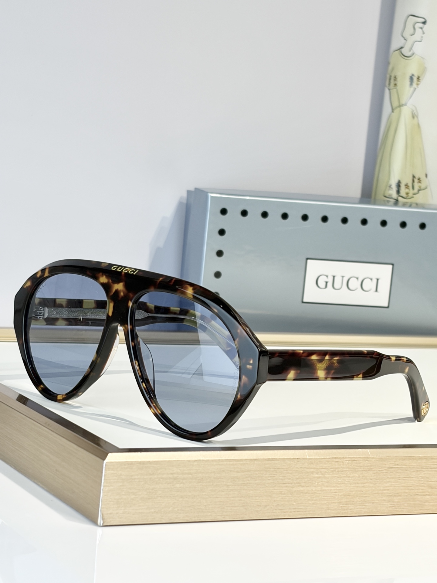 Gucci GUCC*