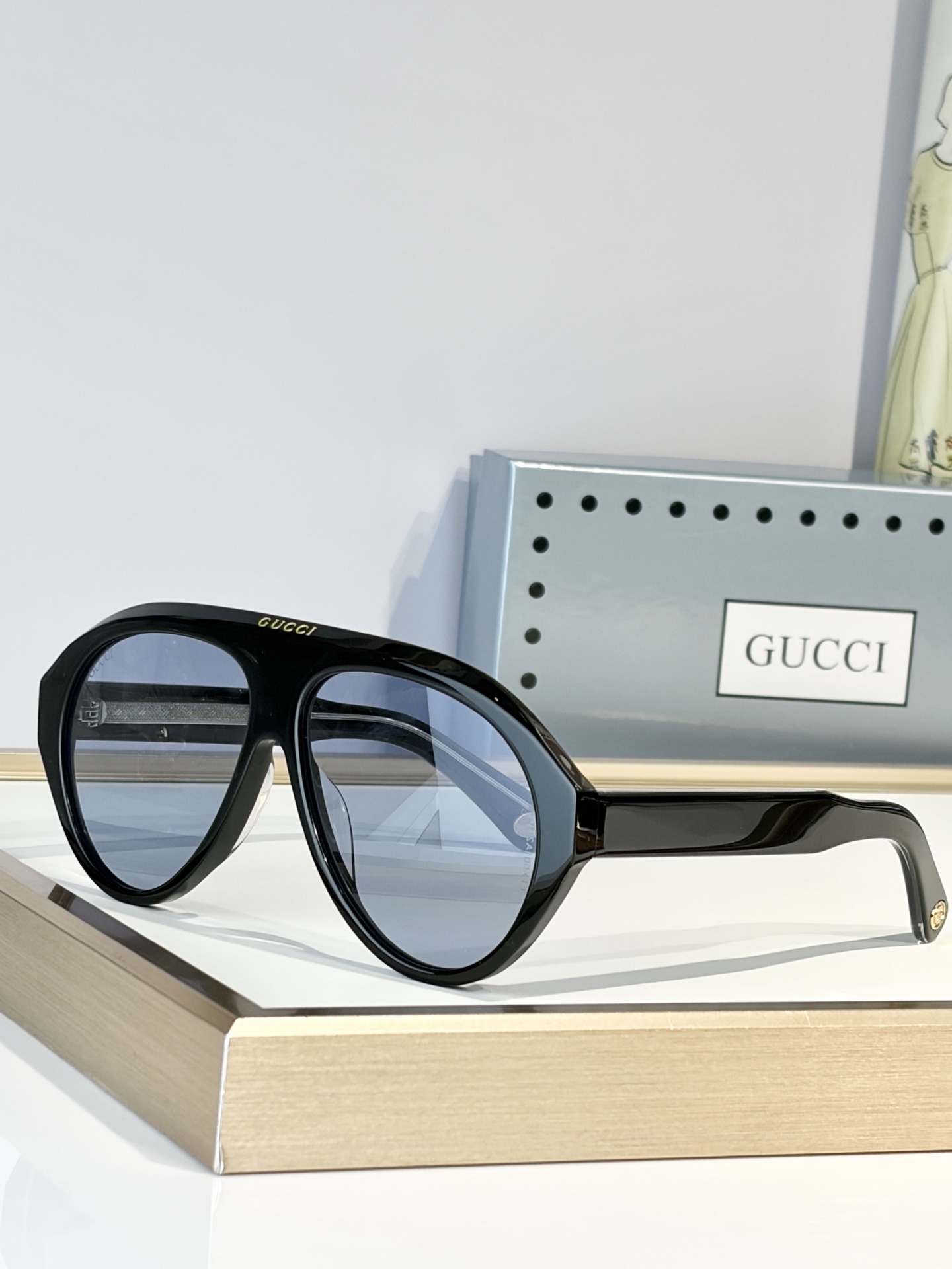 Gucci GUCC*