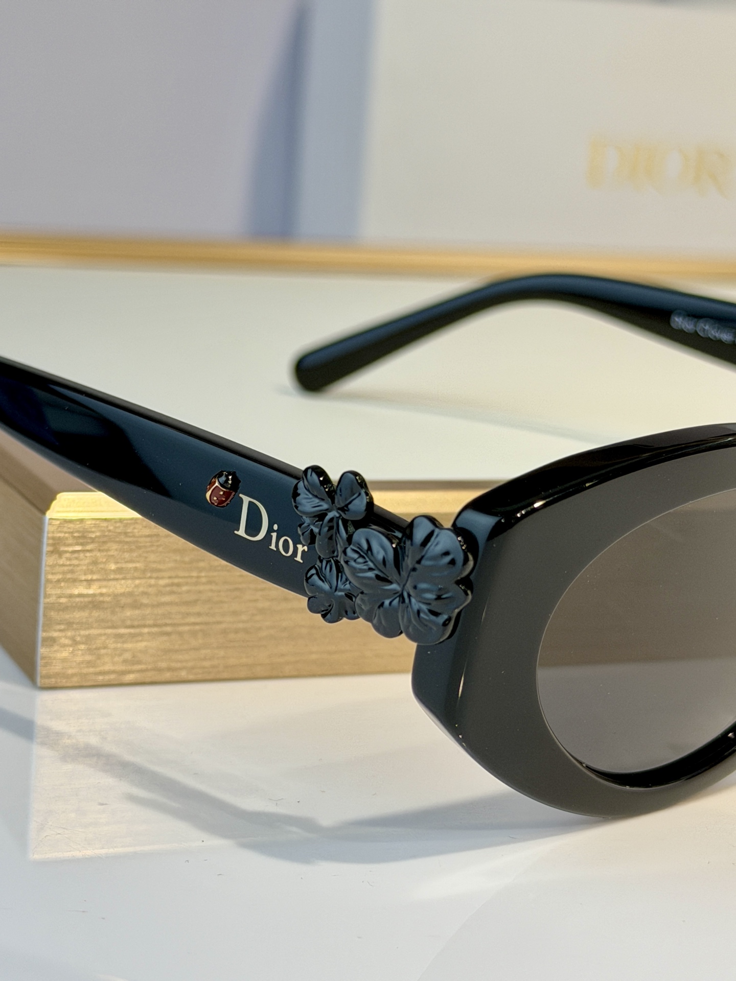 DIO*花卉设计MODEL: Dior Clover B1FSIZE：54口19-140