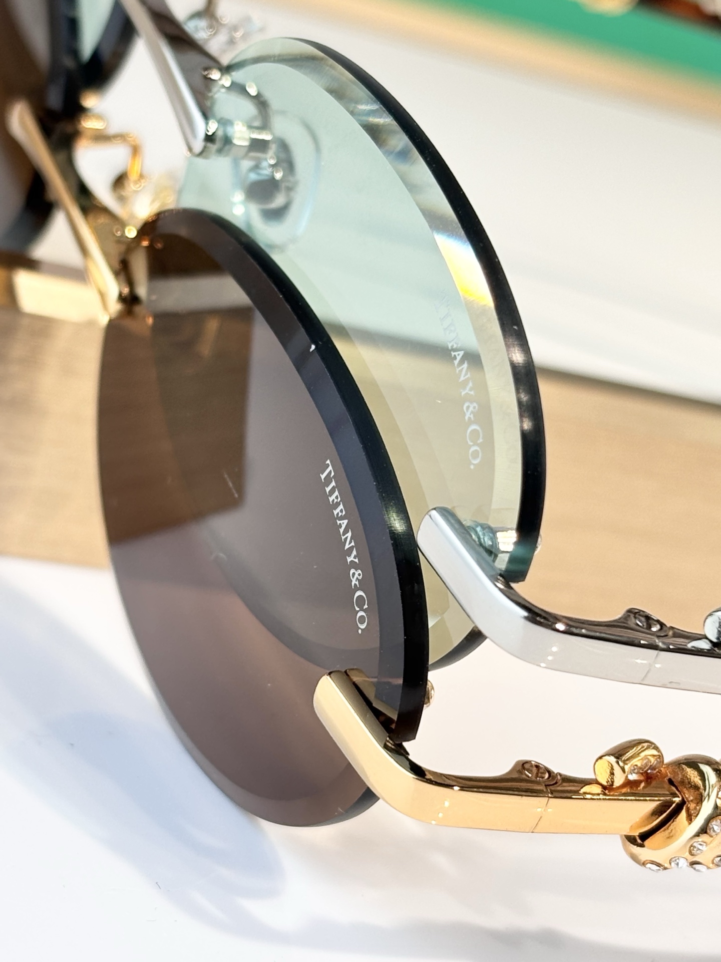 TIFFANY&Co.MODEL：TF2022BSIZE：57-18口145