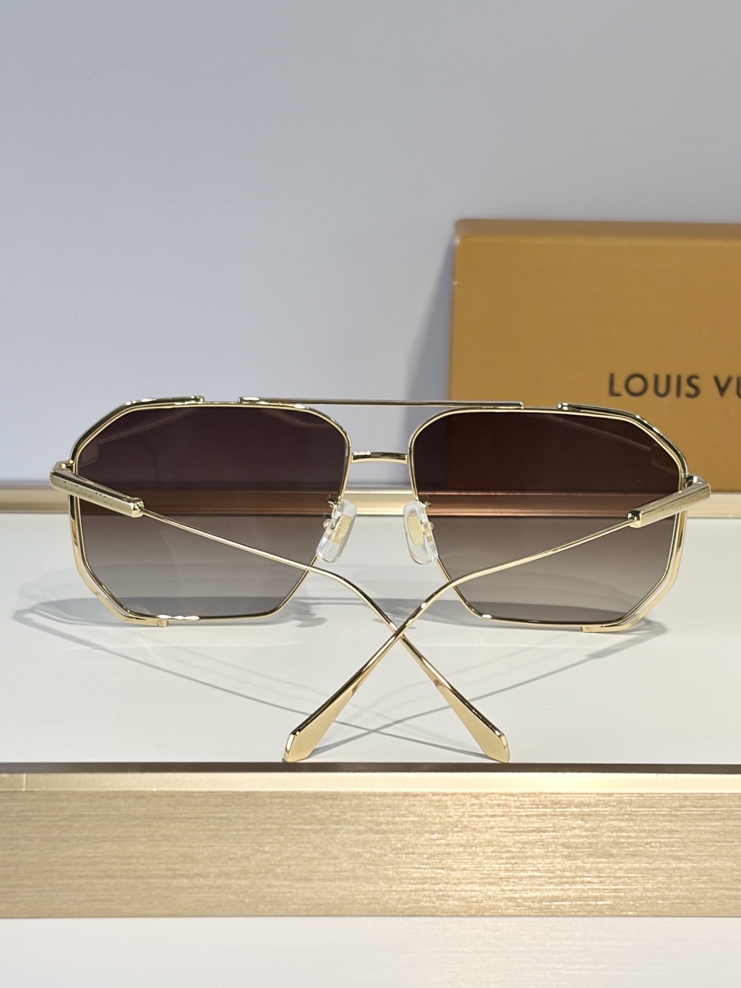 LOUIS VUITTONMOD：Z1316Size：61口14-145
