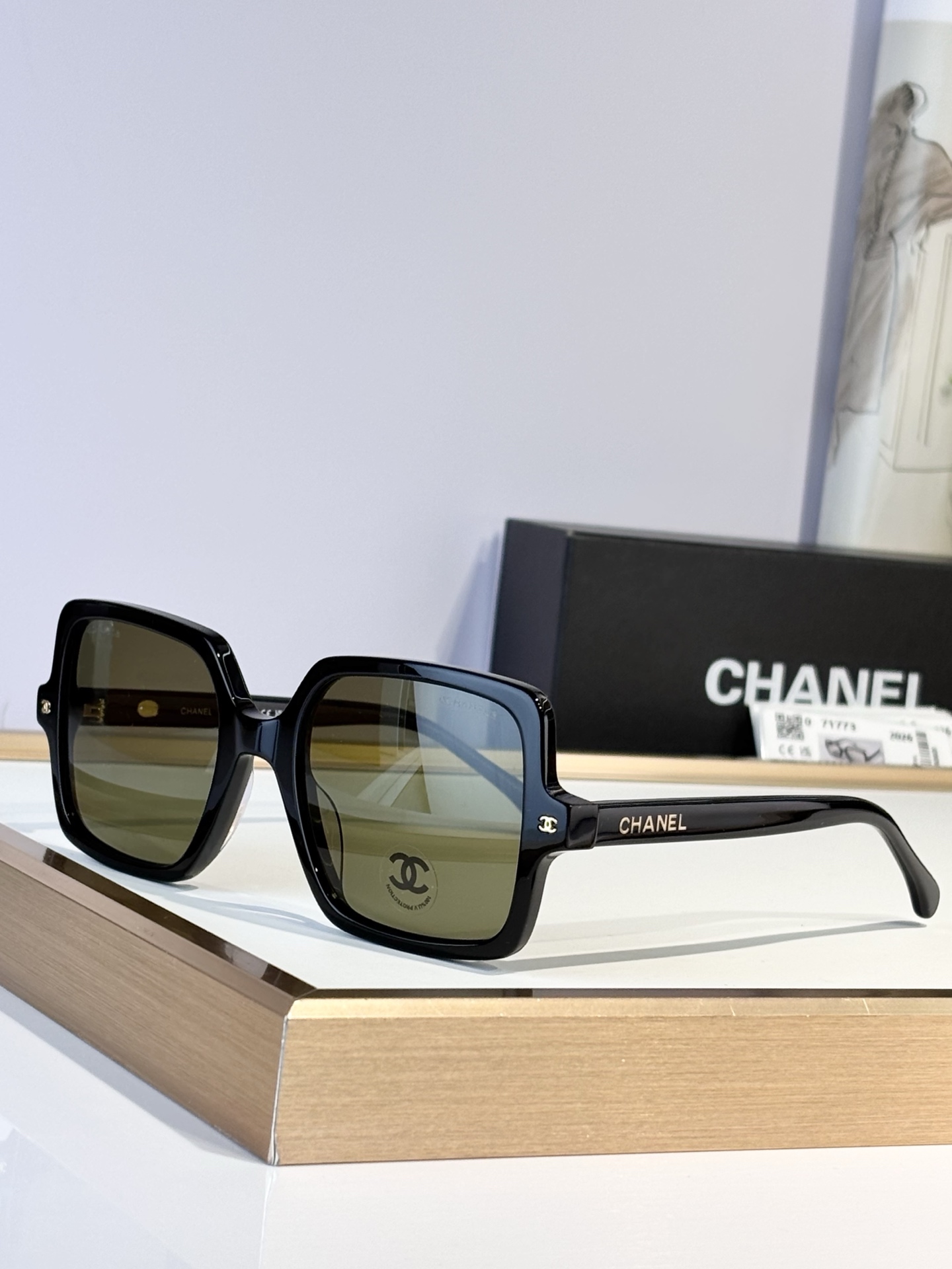 CHANELMODEL：71773SIZE：56口17-140。