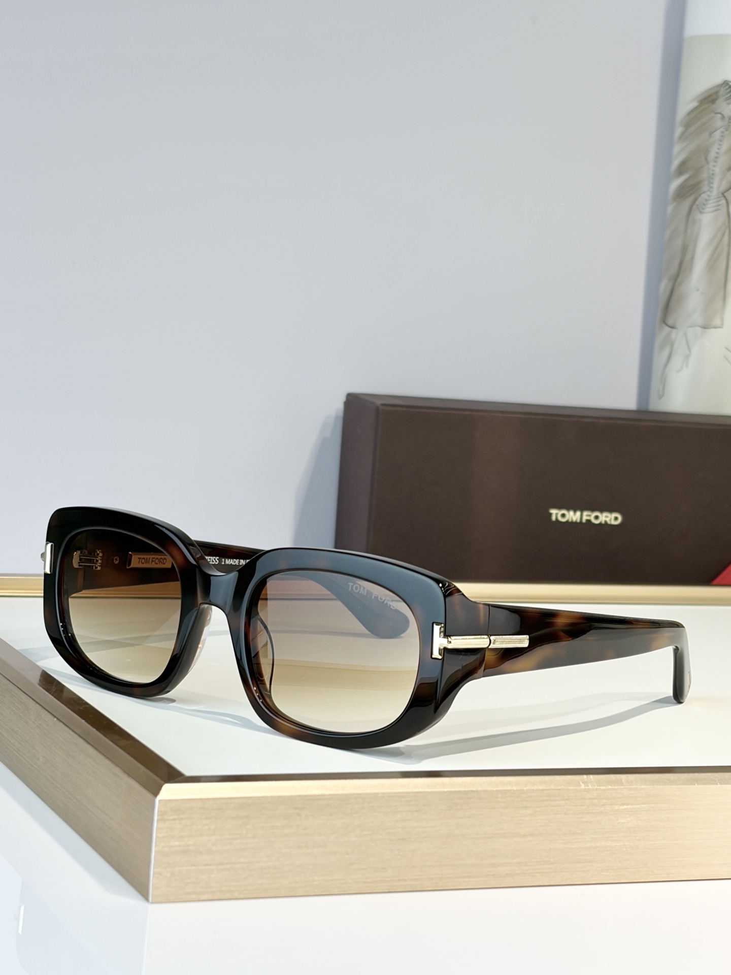 TOM FORDMOD：FT1253Size：54口22-140