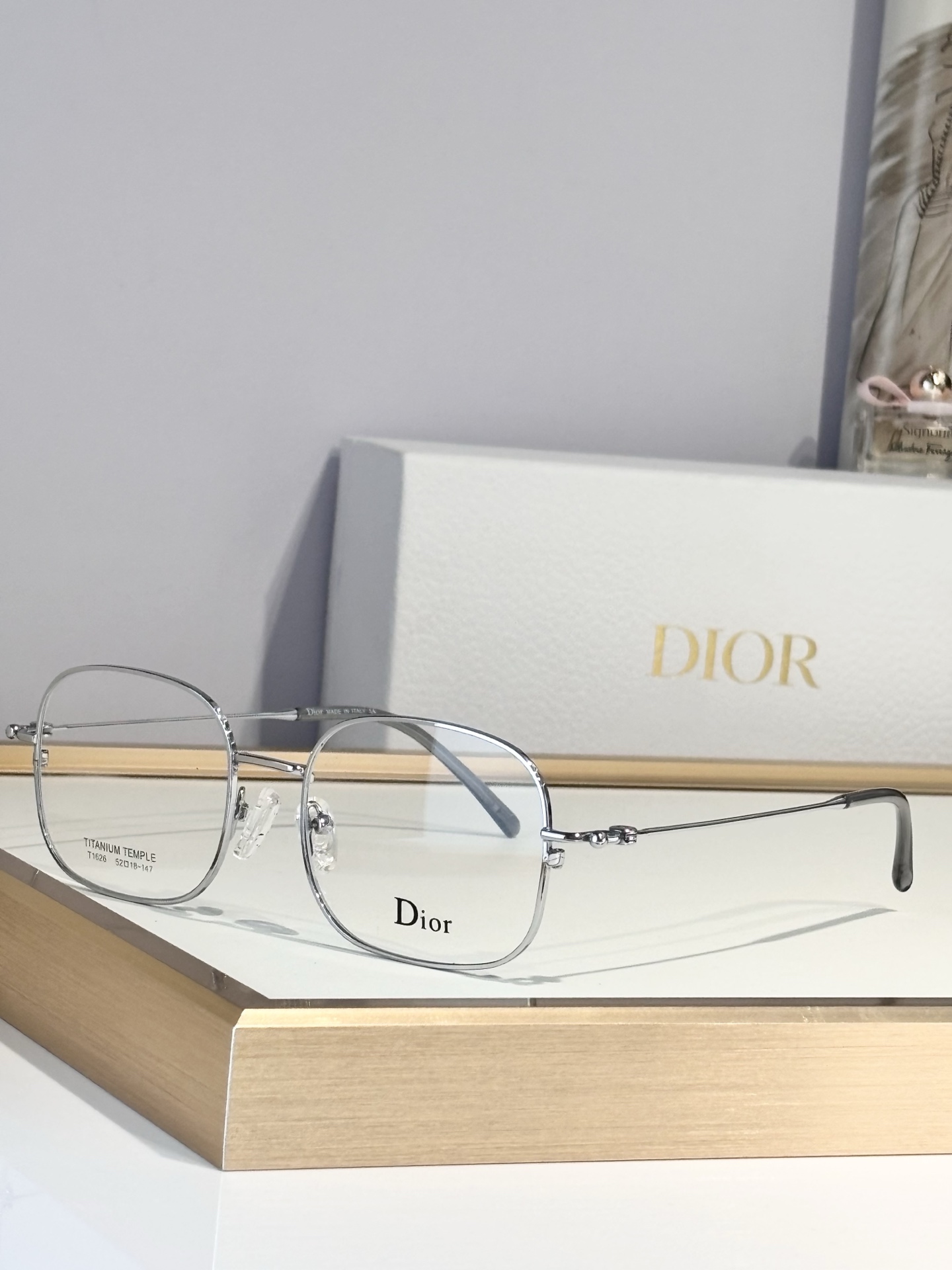 Dior MOD：1626Size：52口18-147