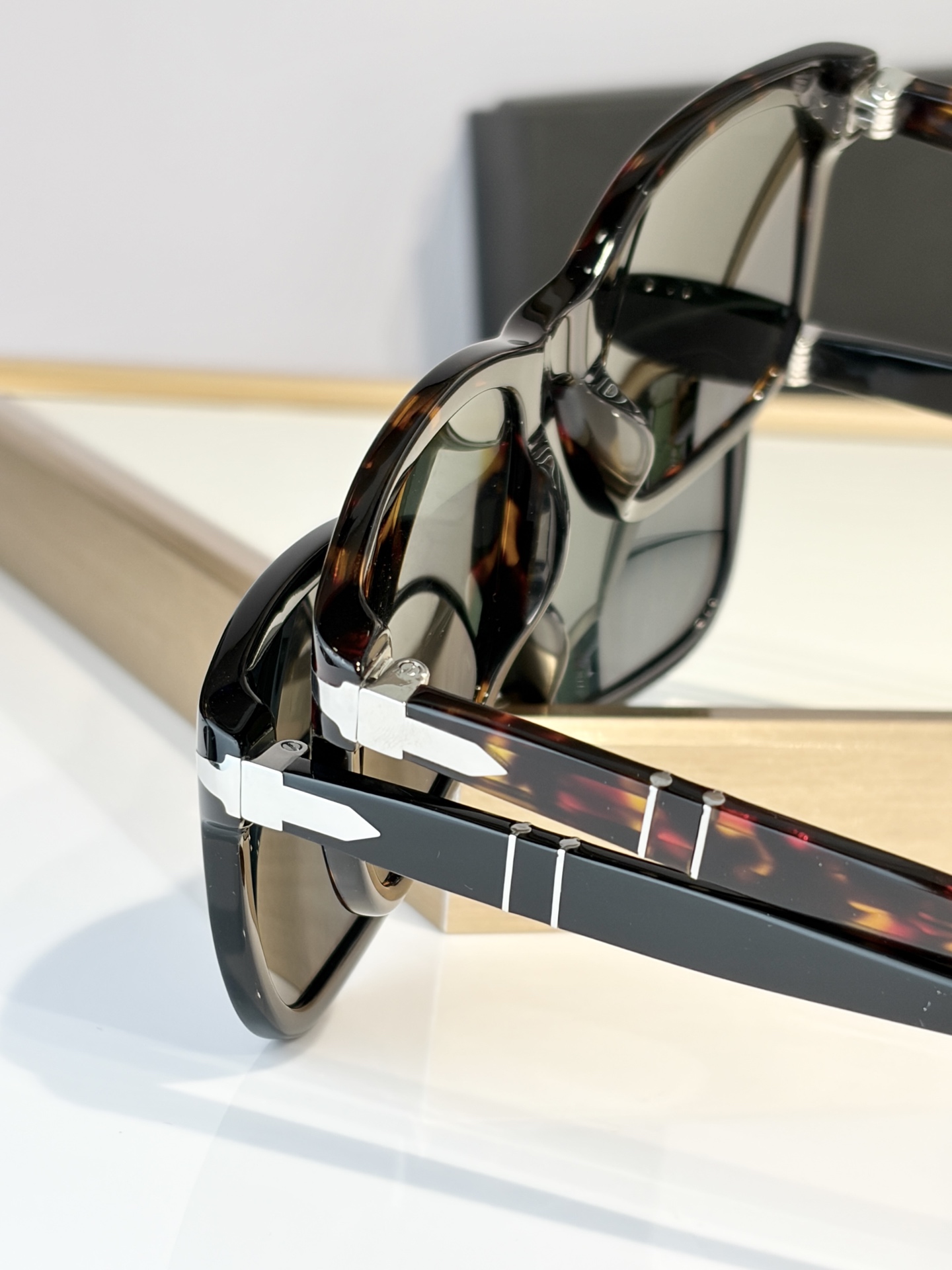 Perso*玻璃镜片 Glass lensMODEL：3357-SSIZE：53口19-145