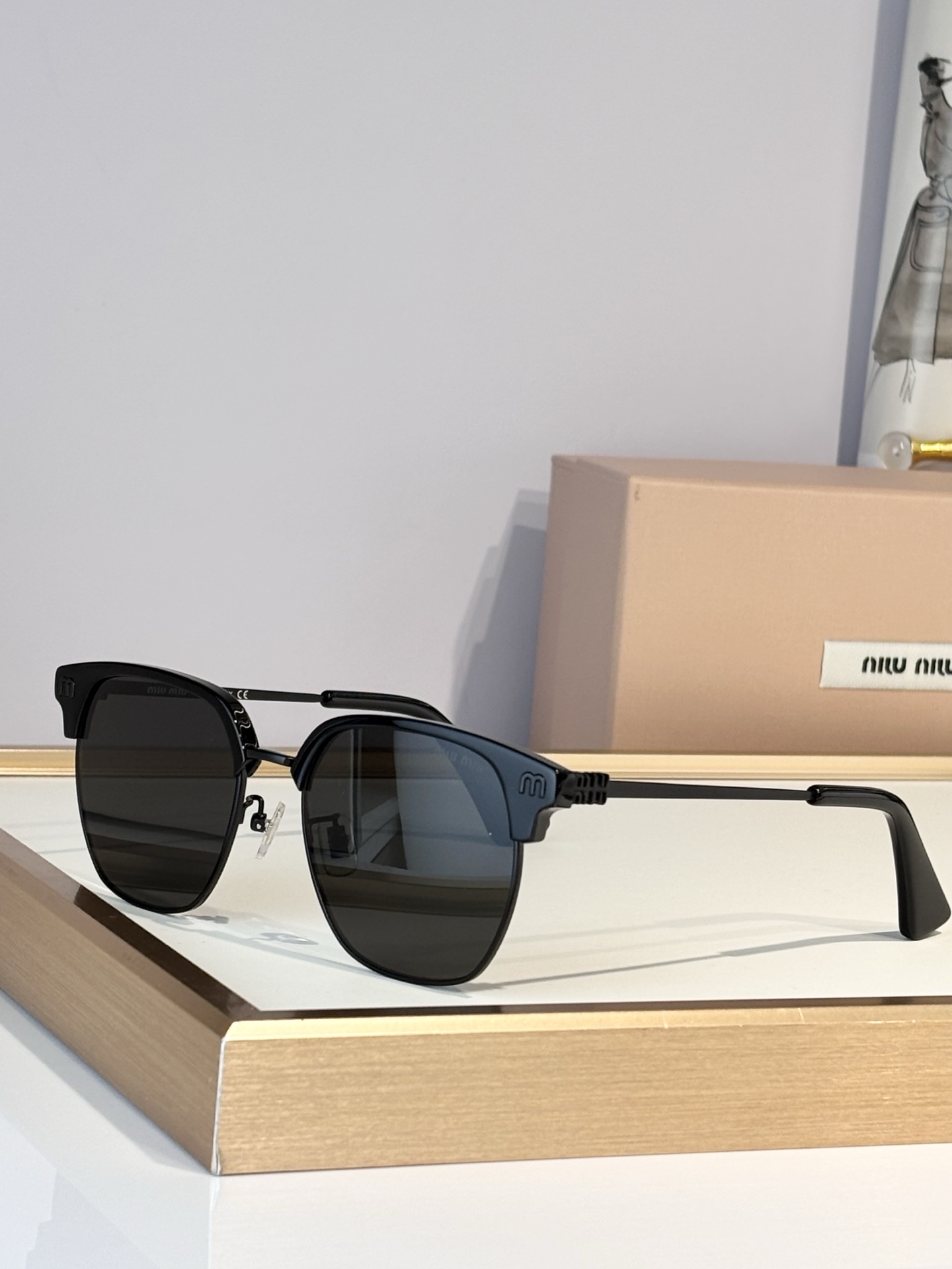 MIUMIUMOD:VMU71ZSSize:52口19-145