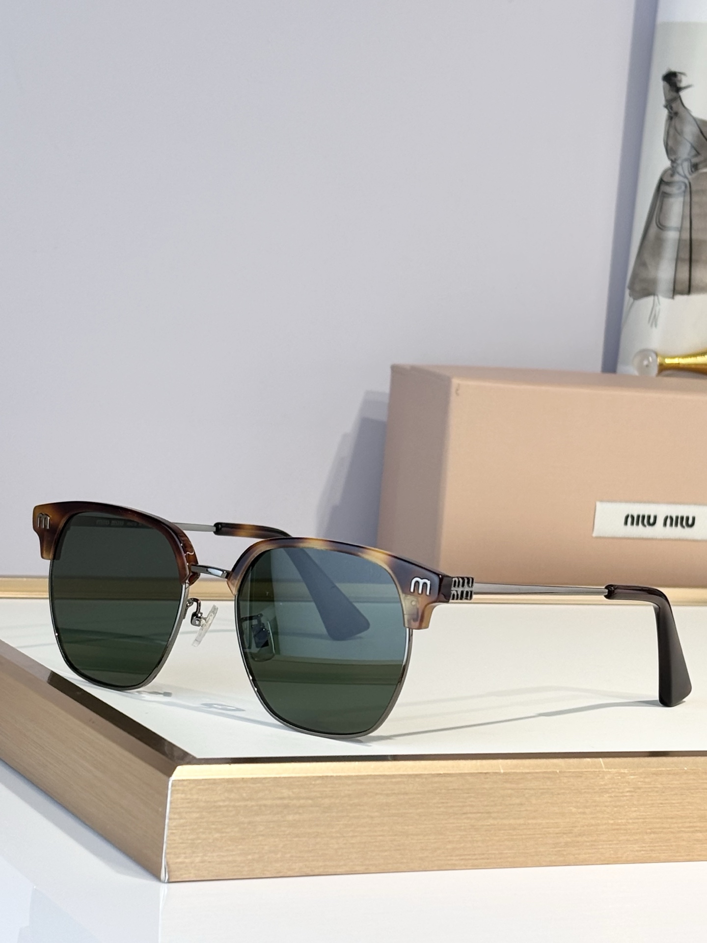 MIUMIUMOD:VMU71ZSSize:52口19-145