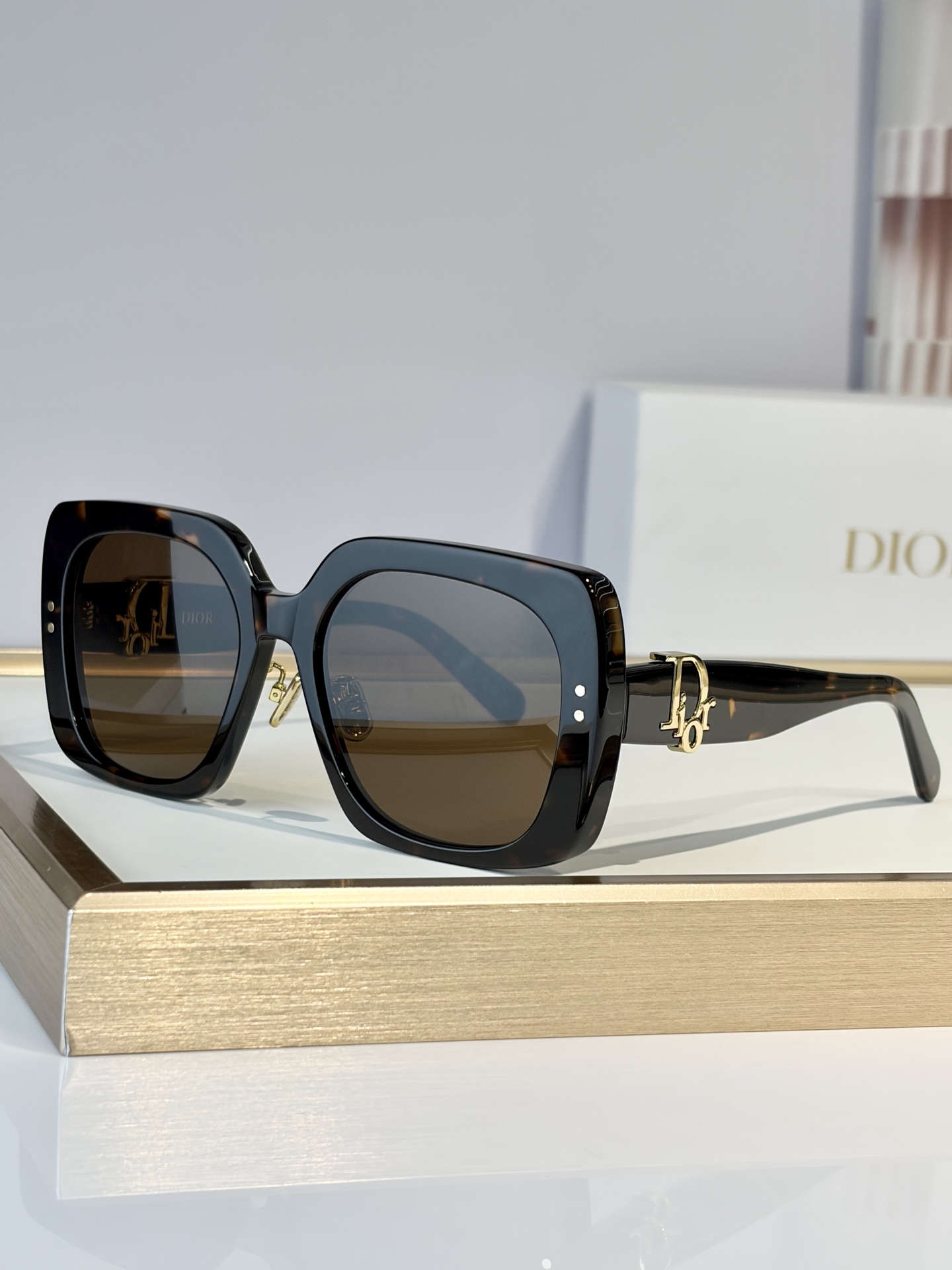 DIORMOD：Dior Oblique S1FSize：56口19-145
