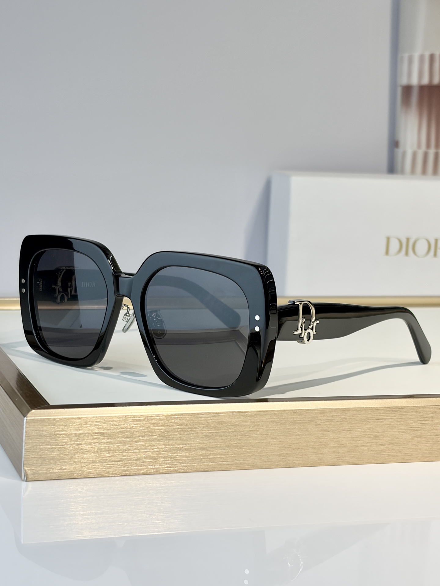 DIORMOD：Dior Oblique S1FSize：56口19-145