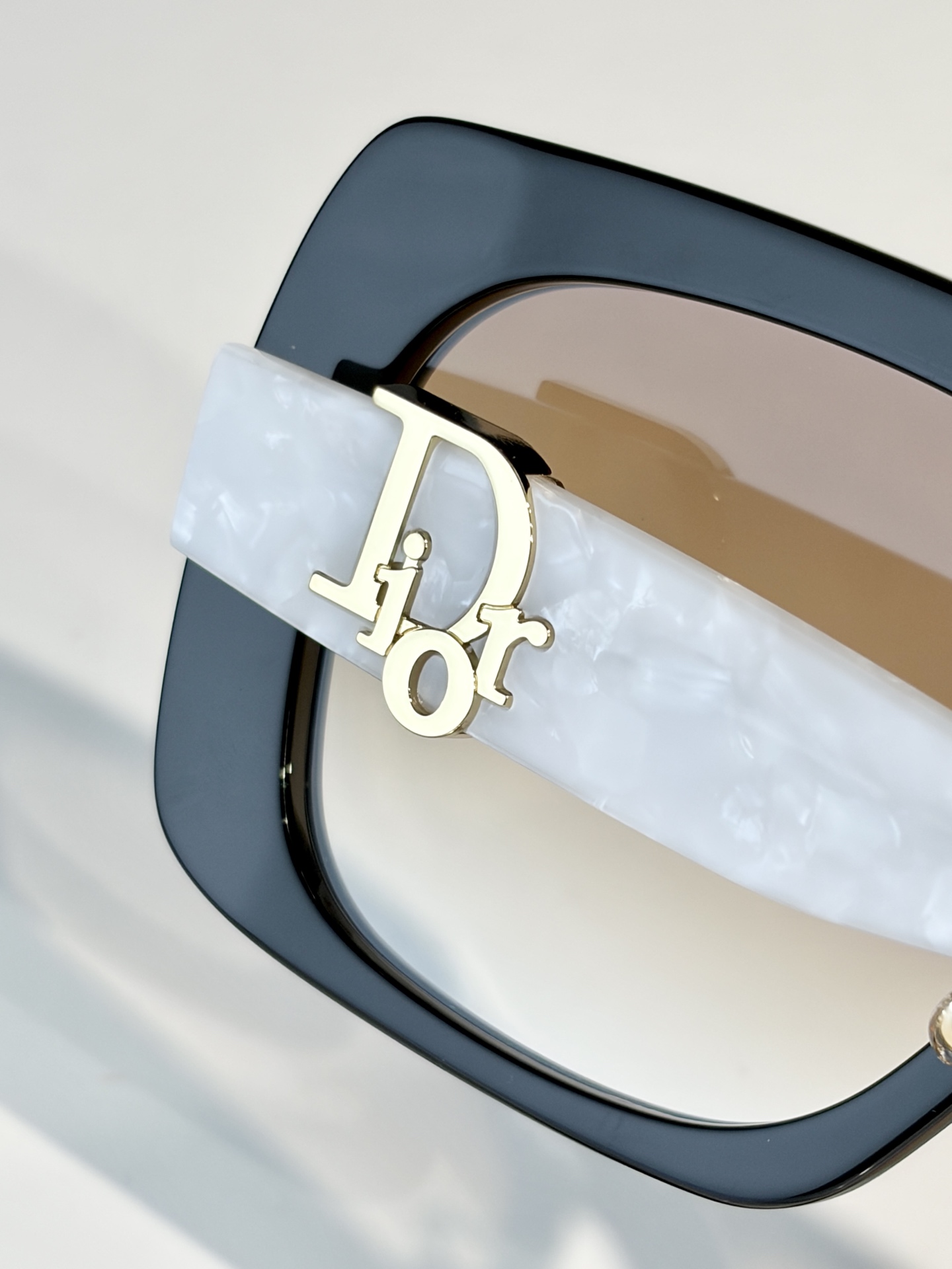 DIORMOD：Dior Oblique S1FSize：56口19-145
