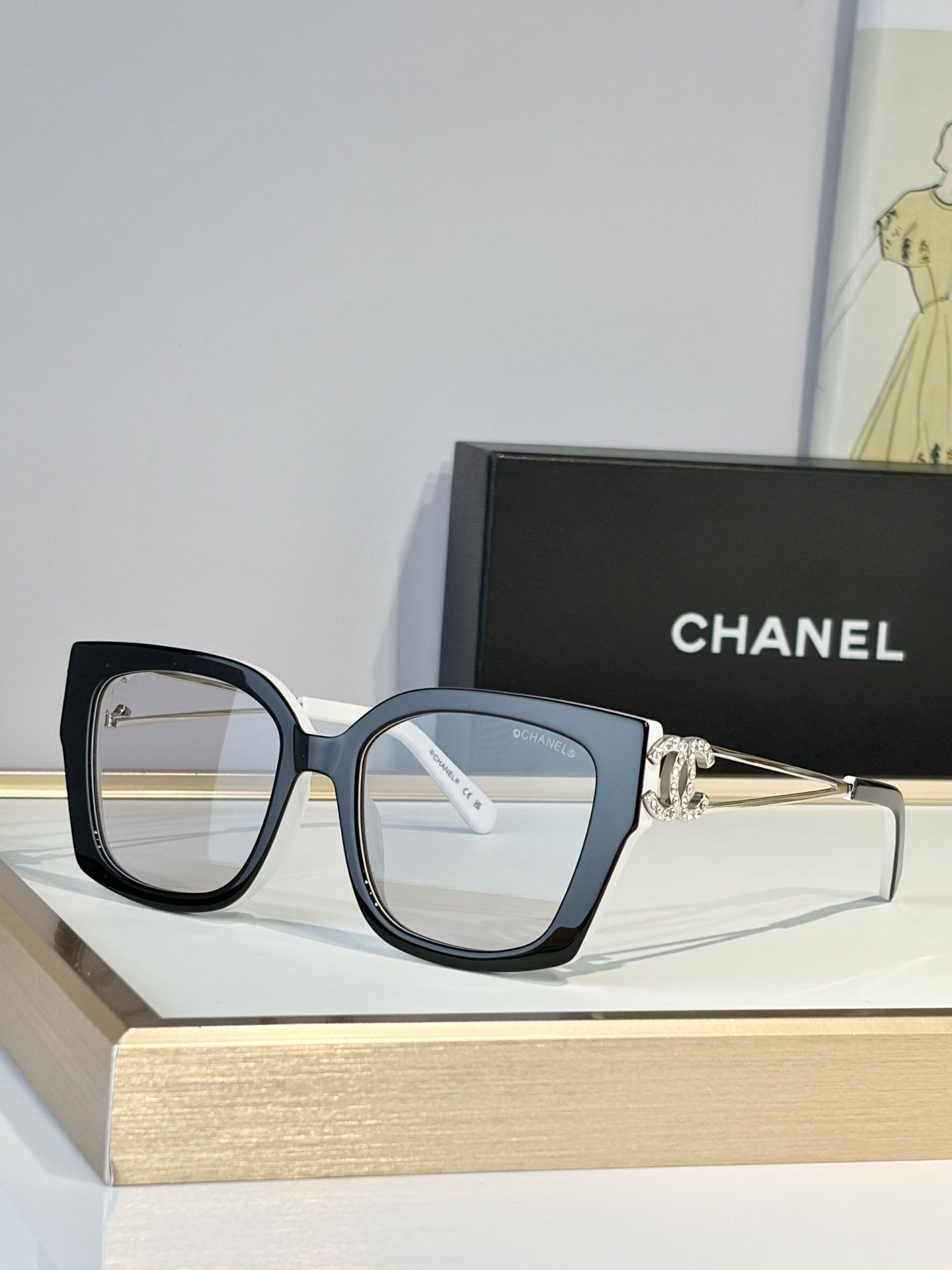 Oversized CHANE*MOD : CH6999Size：54-19-145