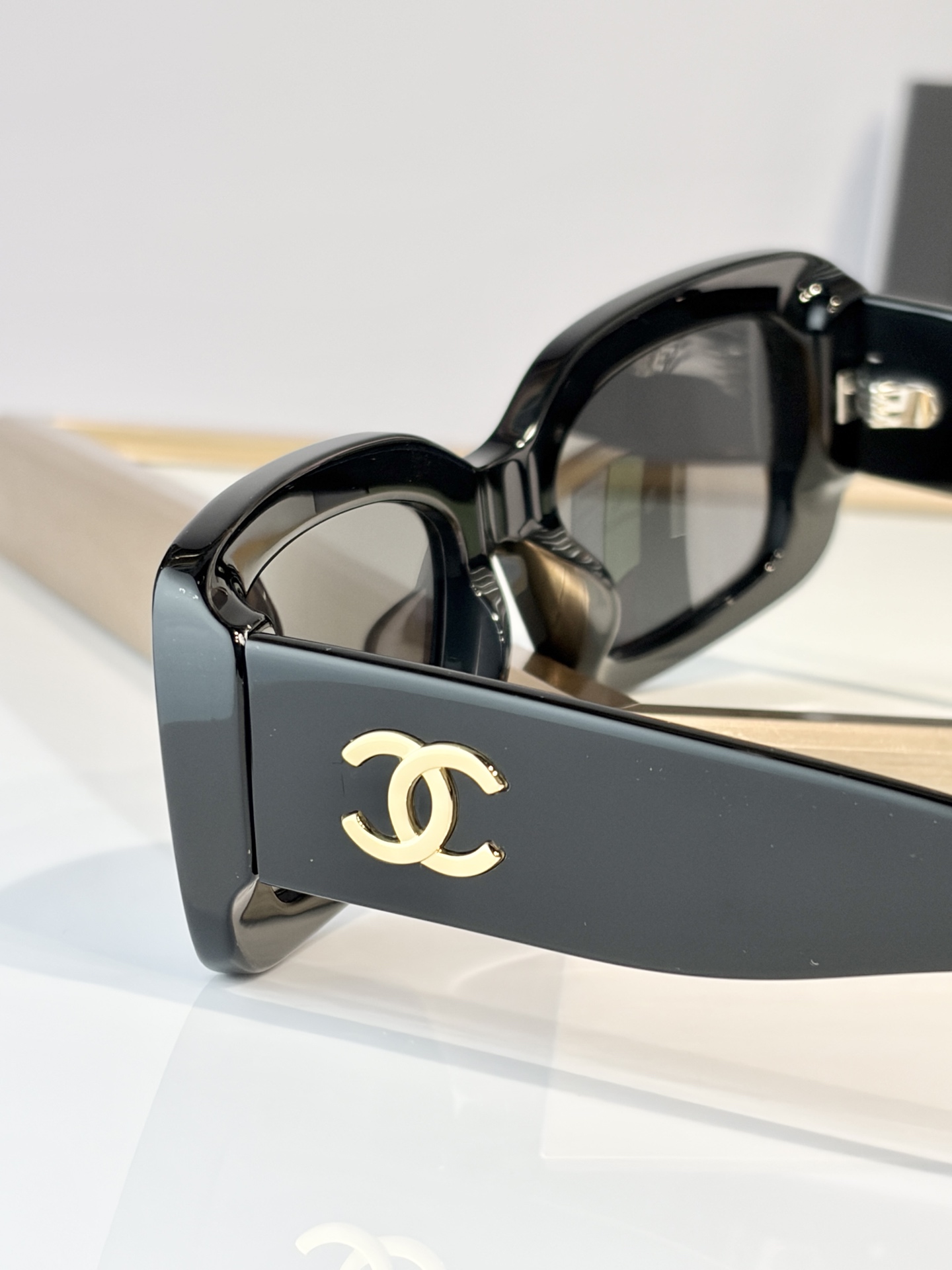 CHANELMODEL：CH9150SIZE：53口22-145
