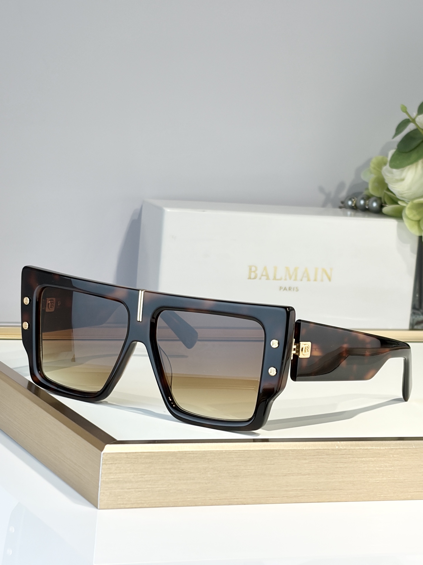 BALMAIN MODEL：GRAND SIZE：57口16-145