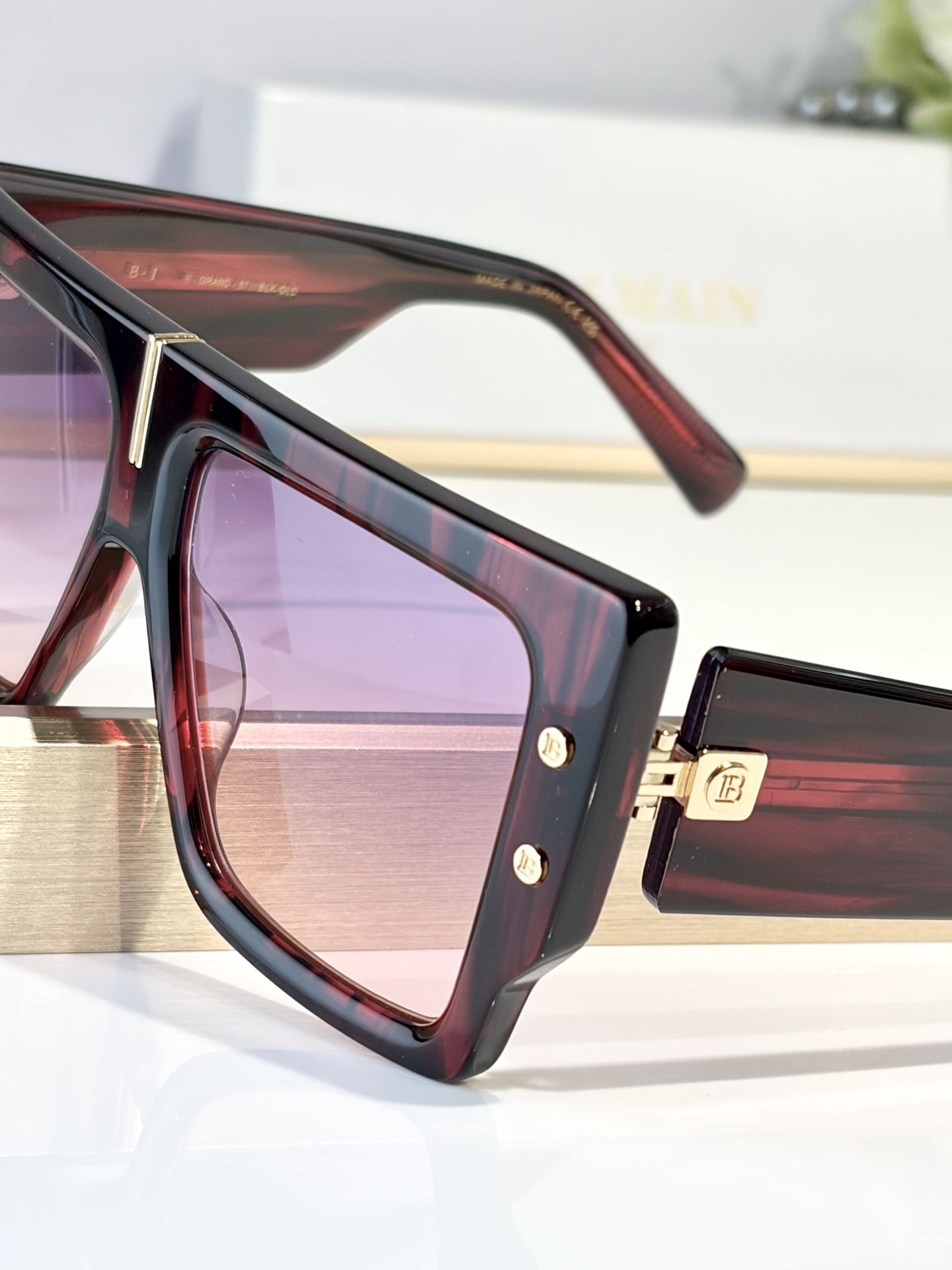 BALMAIN MODEL：GRAND SIZE：57口16-145