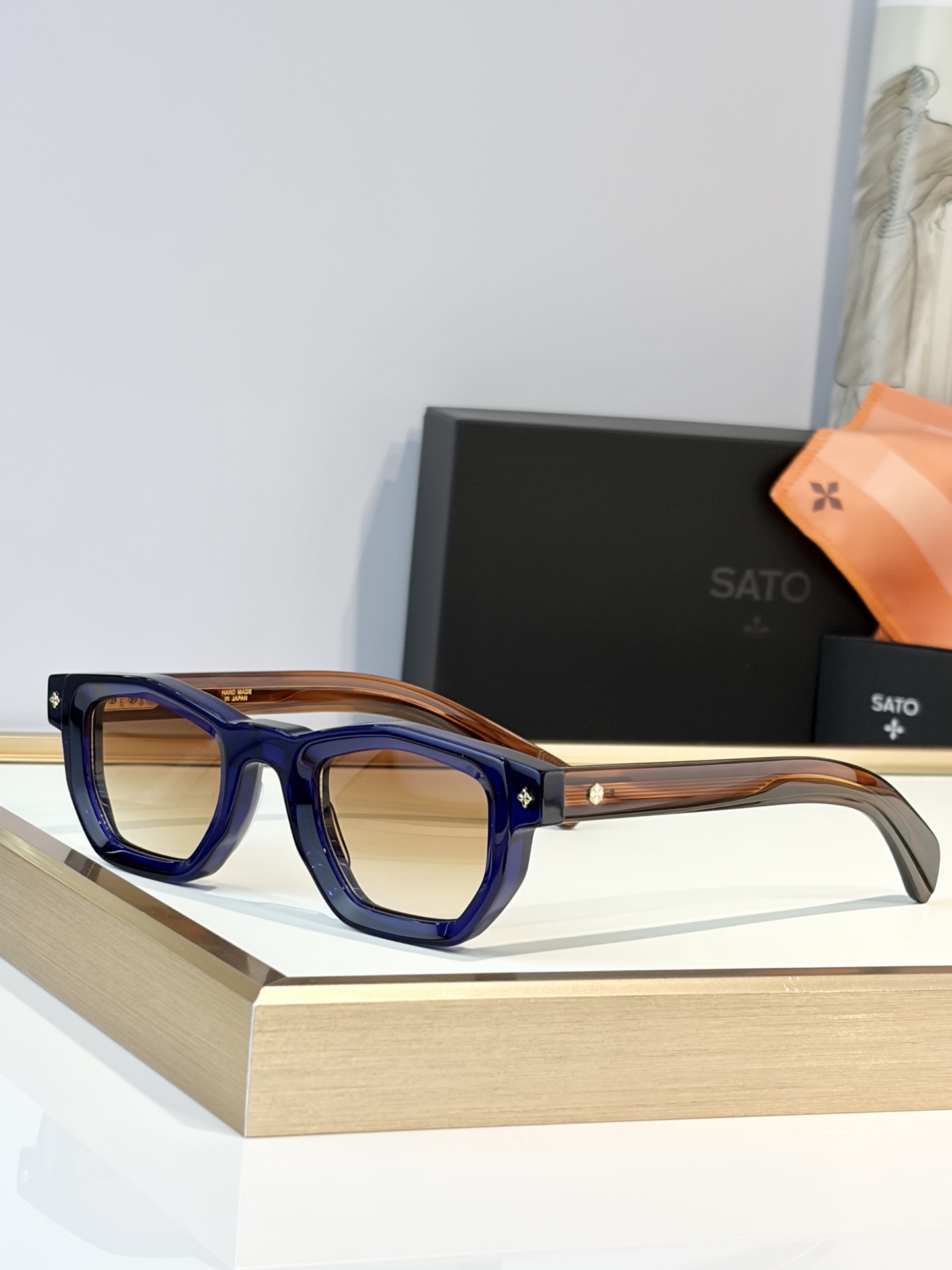 Sato SunglassesTOP QUALITYMODEL： LA SUPERBASIZE：45口2