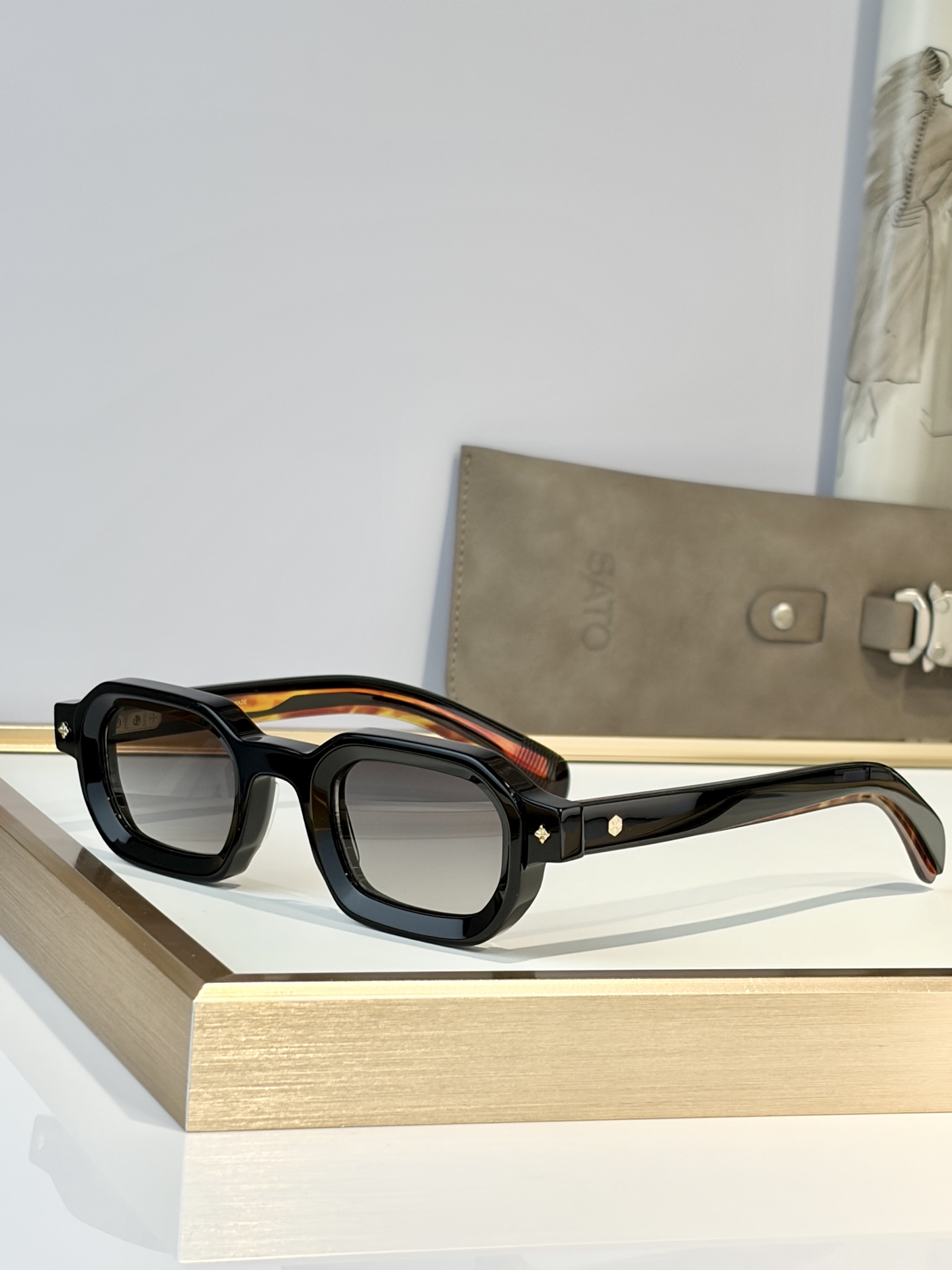 Sato SunglassesTOP QUALITYMODEL： LA VEGASIZE：44口26-1