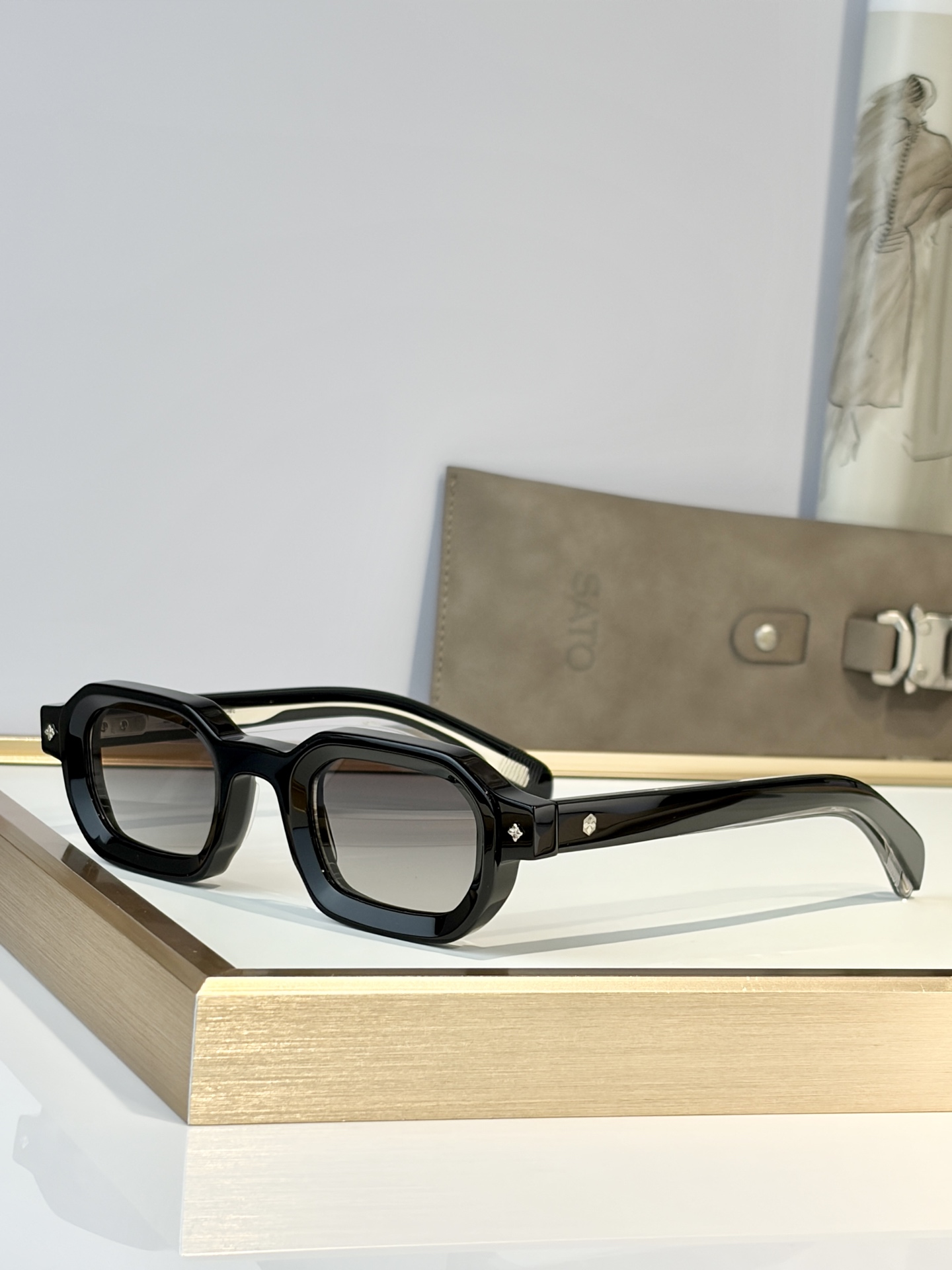 Sato SunglassesTOP QUALITYMODEL： LA VEGASIZE：44口26-1