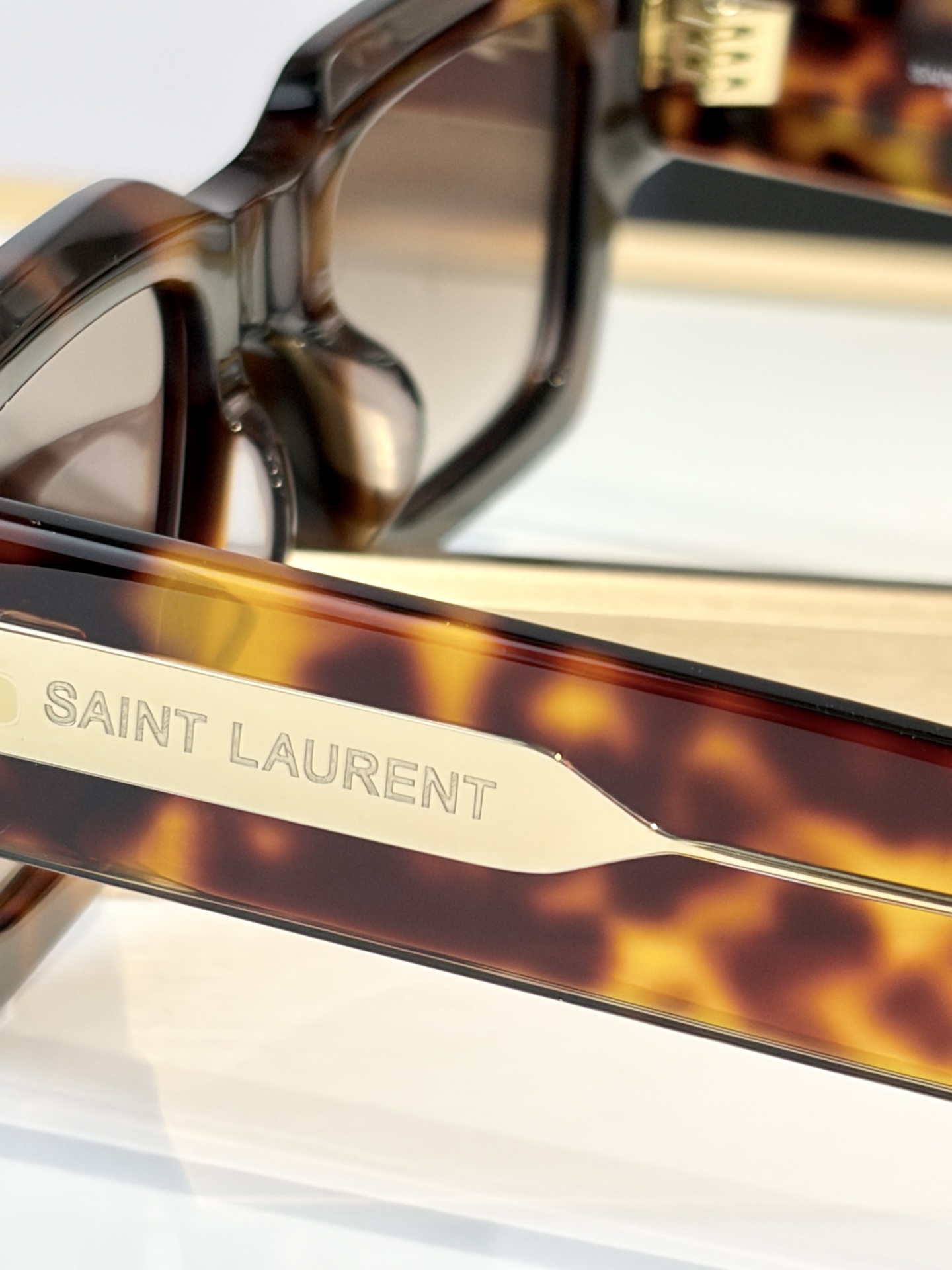 SAINT LAURN*MOD：SL572Size：51口22-145