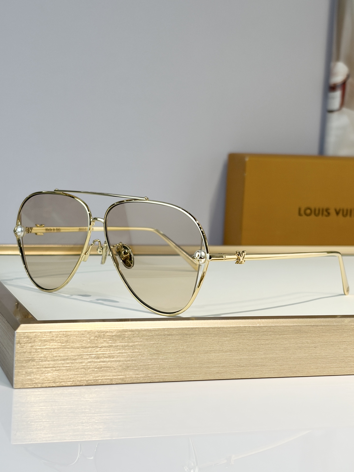 LOUIS VUITTO*MODEL：Z2995USIZE：59口11-140