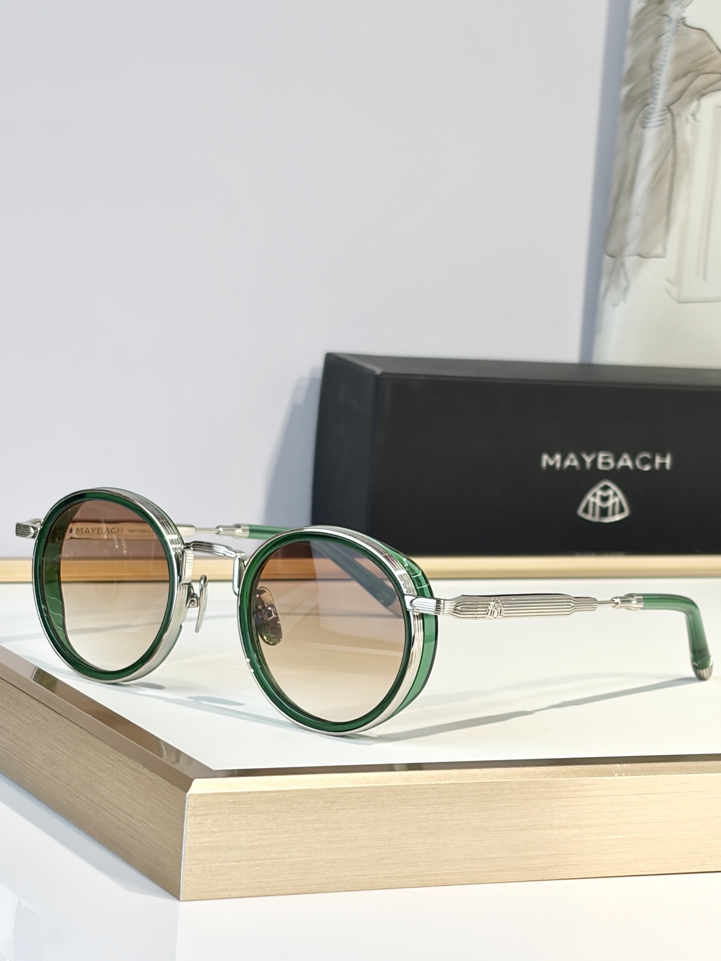 MAYBAC*TOP QUALITYMODEL：THE BOULEVARD IlSIZE：47口24 1