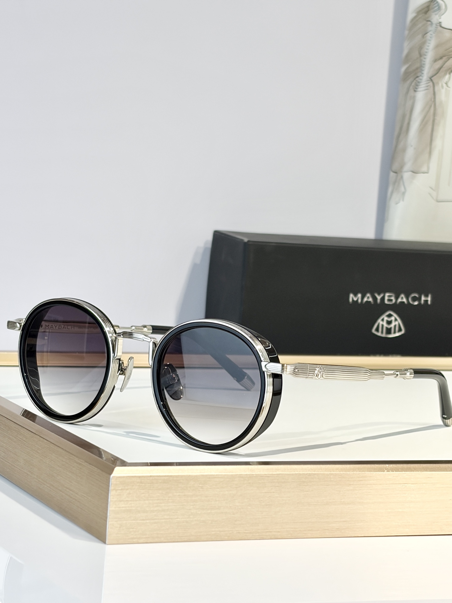 MAYBAC*TOP QUALITYMODEL：THE BOULEVARD IlSIZE：47口24 1