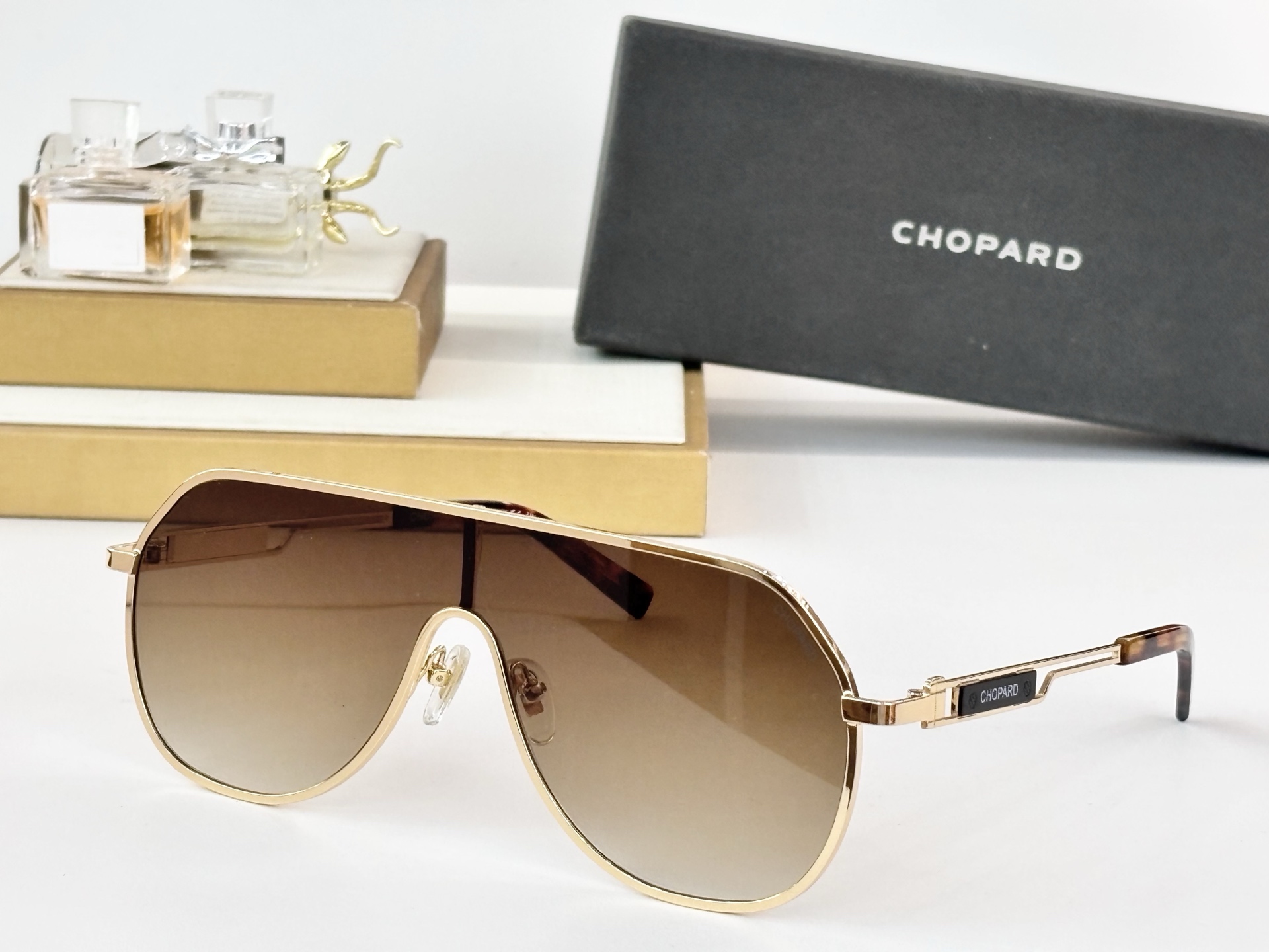 CHOPARDMOD：SCHG64MSize：140口0 140