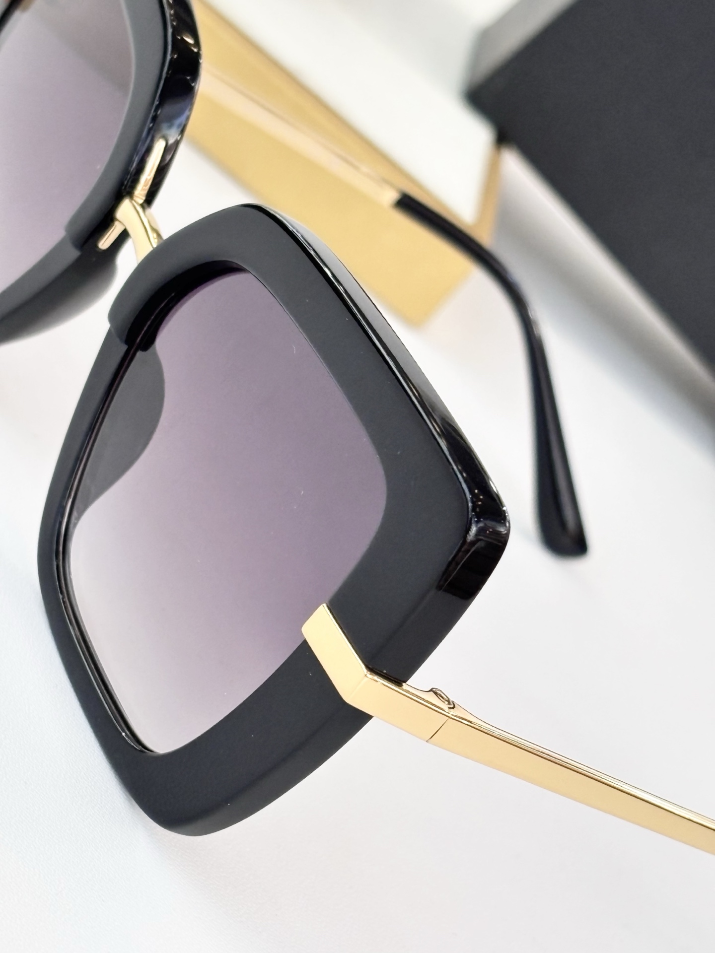 𝘿𝙊𝙇𝘾𝙀&𝙂𝘼𝘽𝘽𝘼𝙉𝘼MOD：DG4373 Size：52口21-140