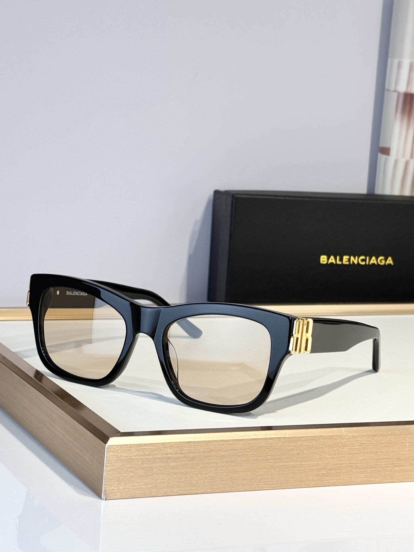 BALENCIAGAMOD：BB0503SSize：54口21-145