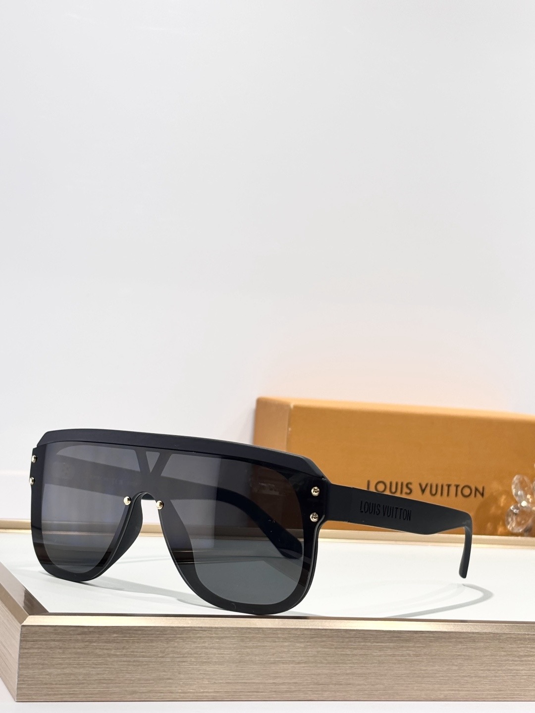 LOUIS VUITTONMOD：Z2878UOversizedSize：53口22 145