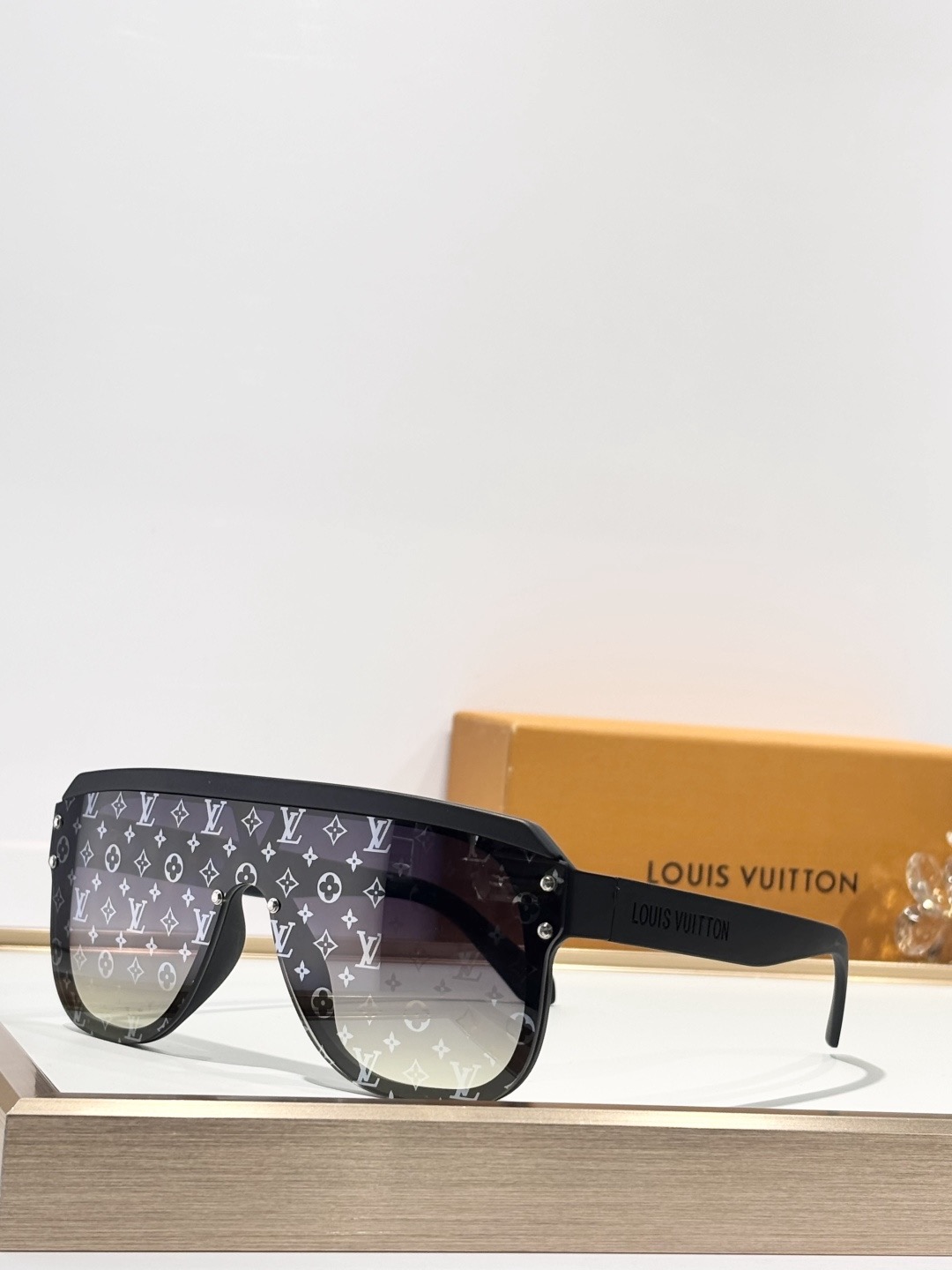 LOUIS VUITTONMOD：Z2878UOversizedSize：53口22 145