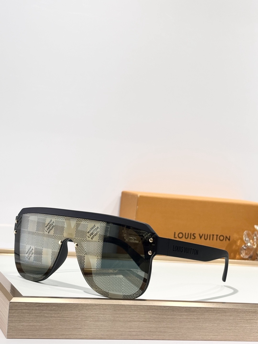 LOUIS VUITTONMOD：Z2878UOversizedSize：53口22 145