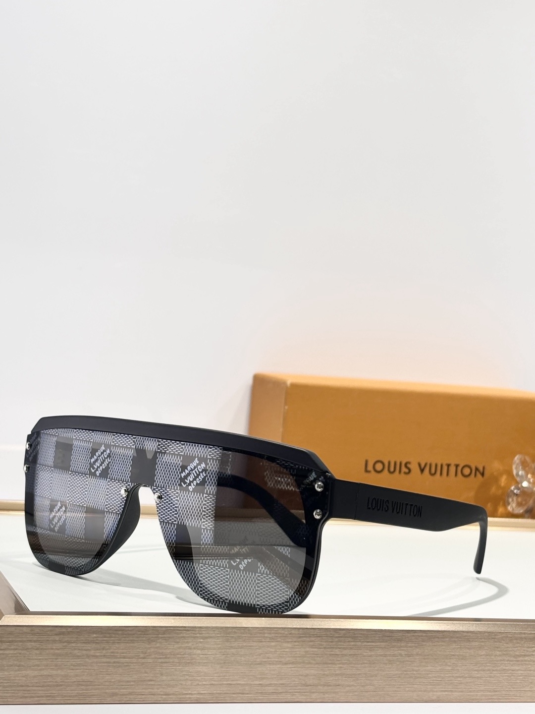 LOUIS VUITTONMOD：Z2878UOversizedSize：53口22 145