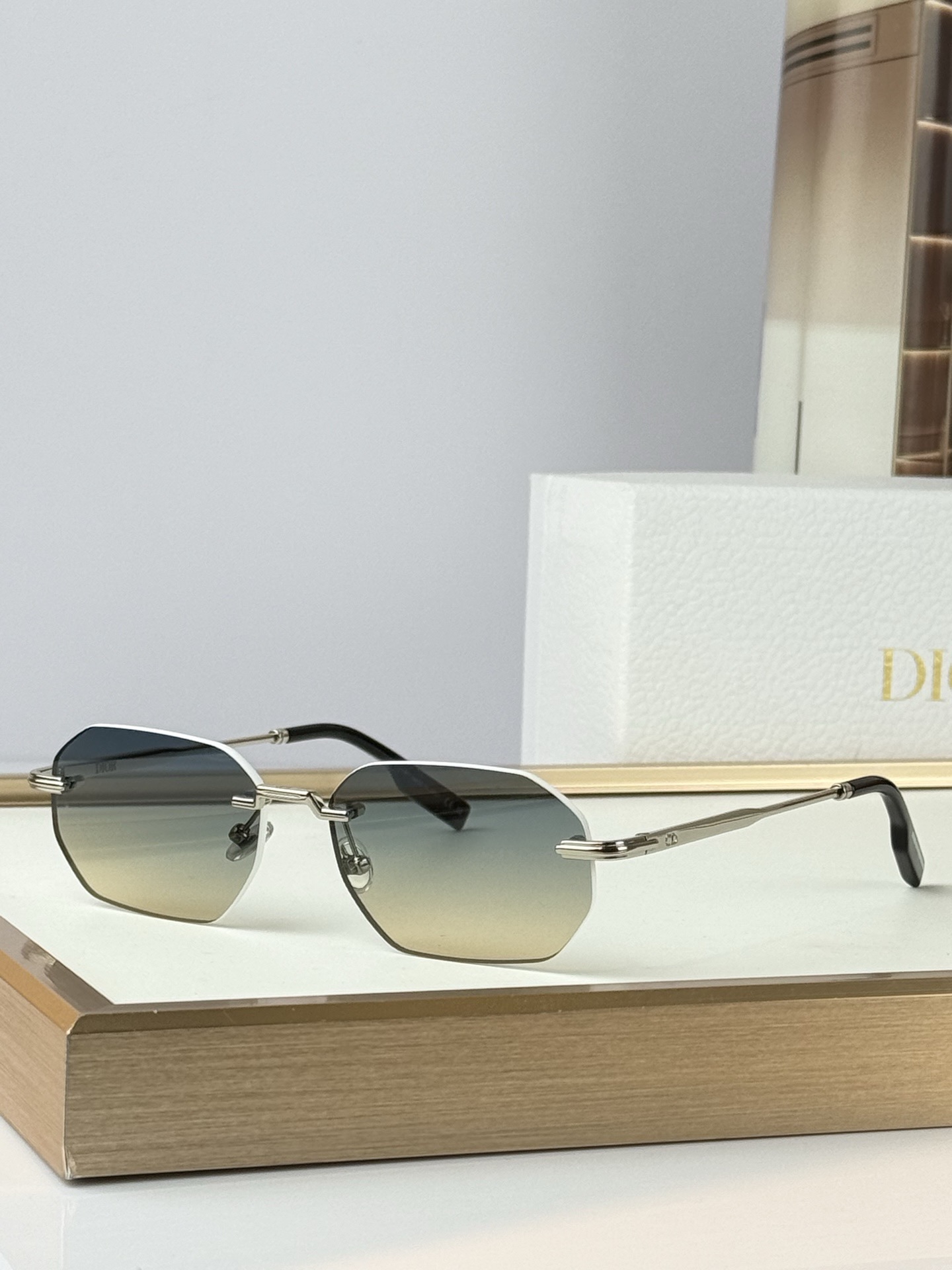 Dio*Mod：DiorBlackSuit S19USize：52口18-145