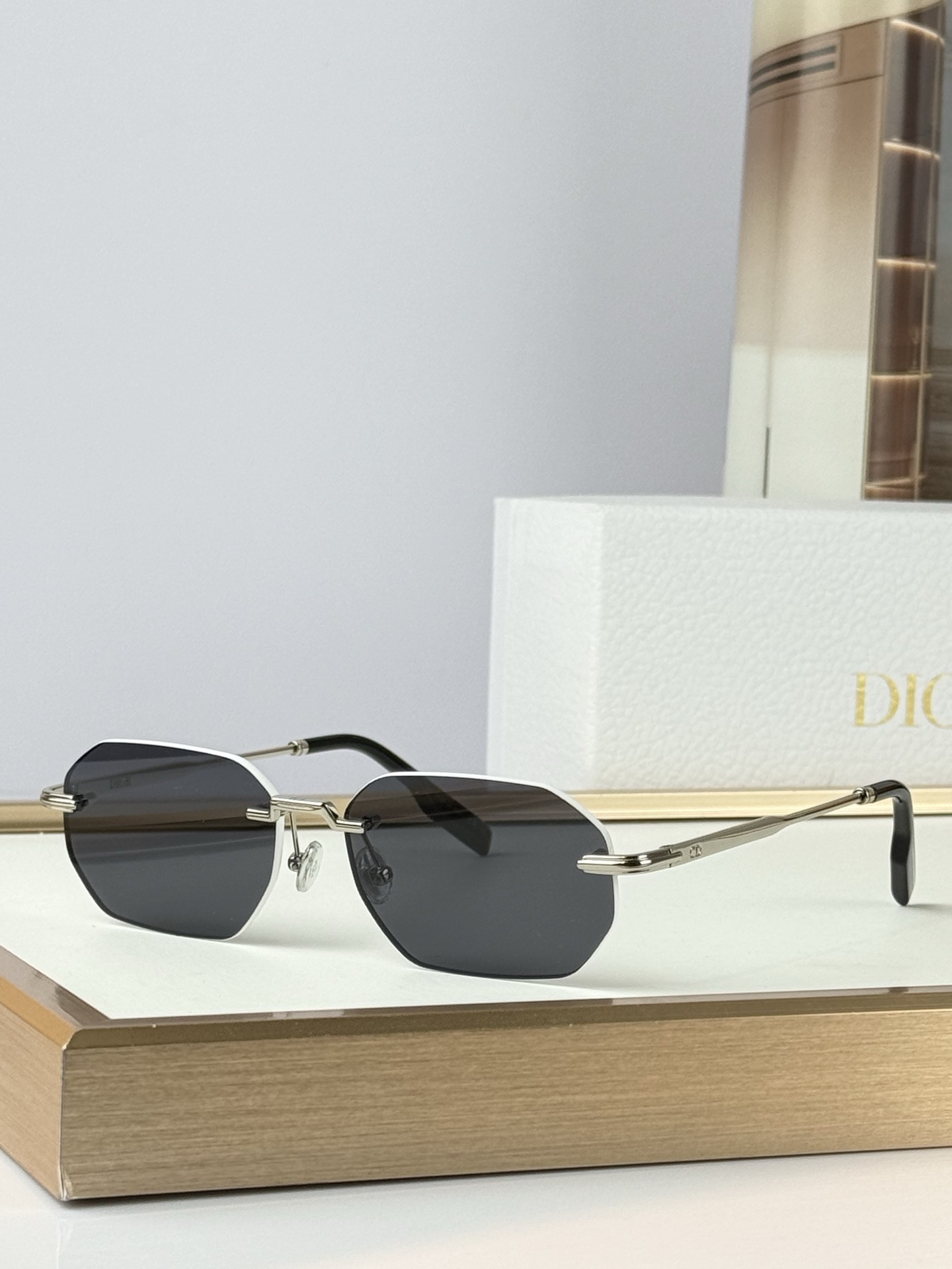 Dio*Mod：DiorBlackSuit S19USize：52口18-145
