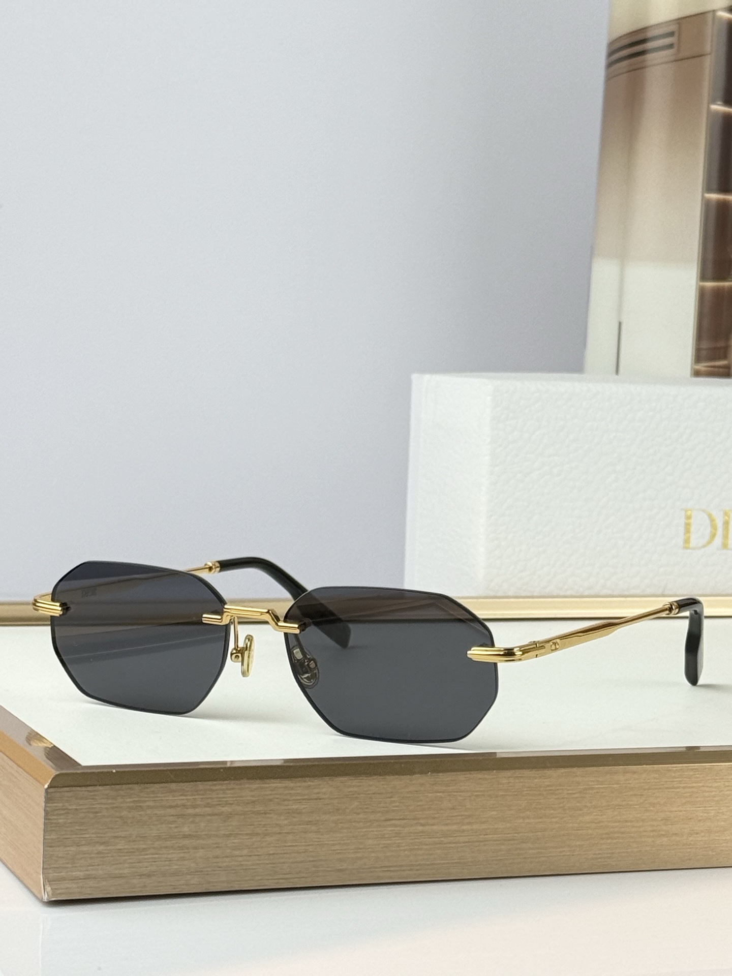 Dio*Mod：DiorBlackSuit S19USize：52口18-145