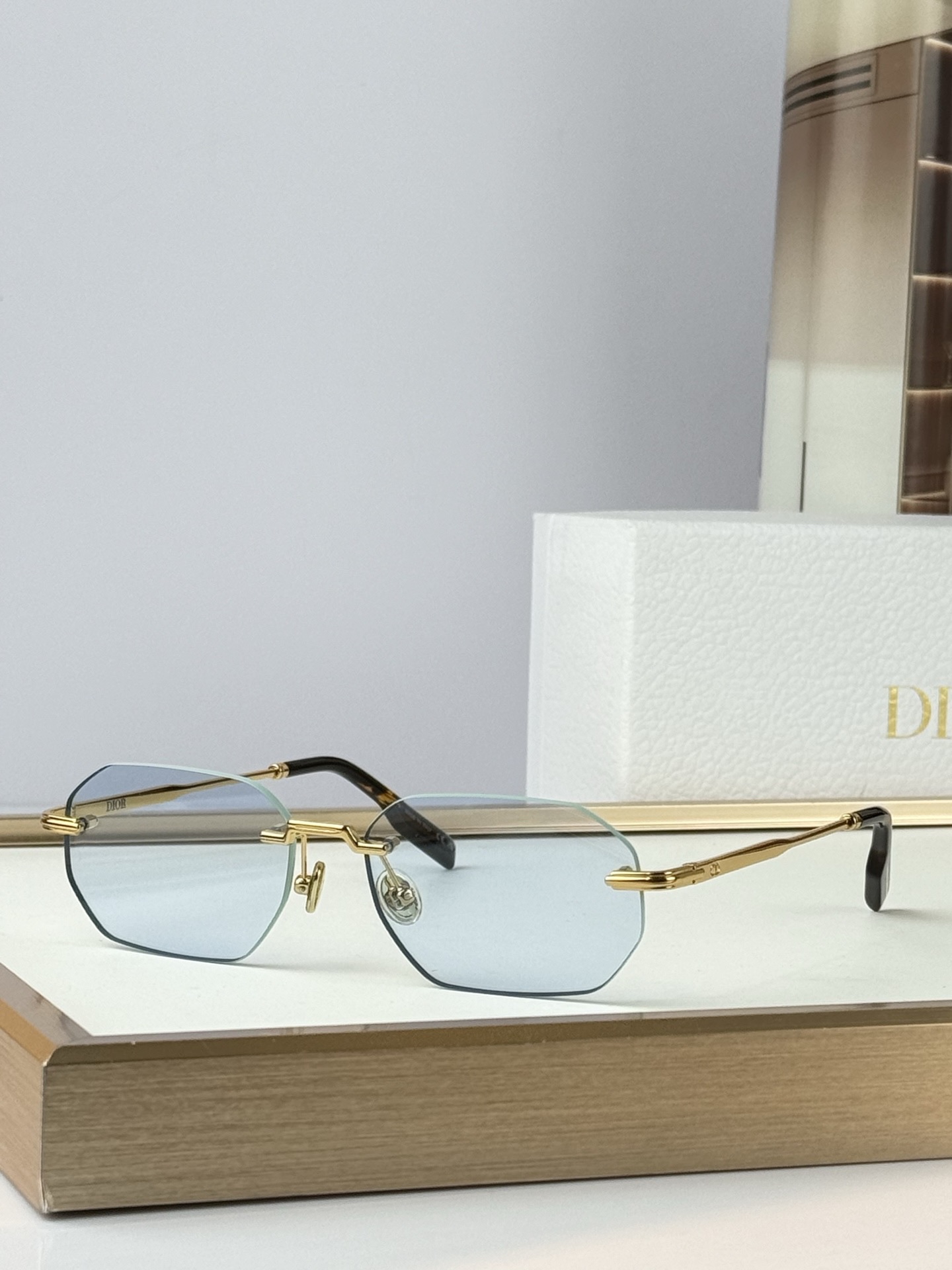 Dio*Mod：DiorBlackSuit S19USize：52口18-145